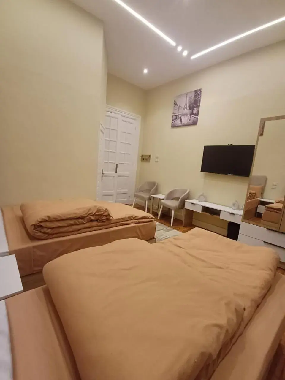 Standard Double Suite - single occupancy in Cairo Hub Standard Double Suite - single occupancy in Cairo Hub