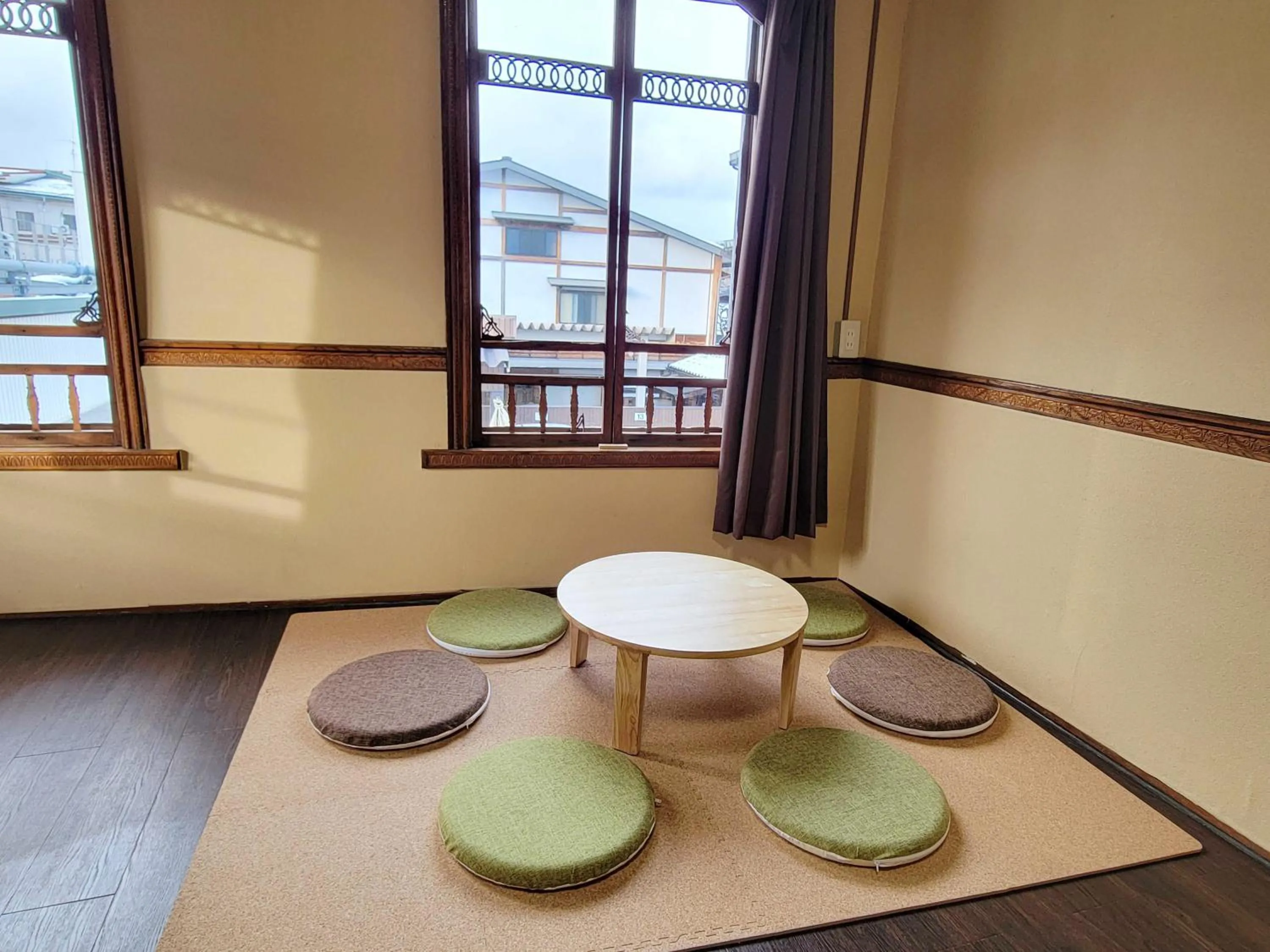 Photo of the whole room in Hostel Miyagawa by Murasaki