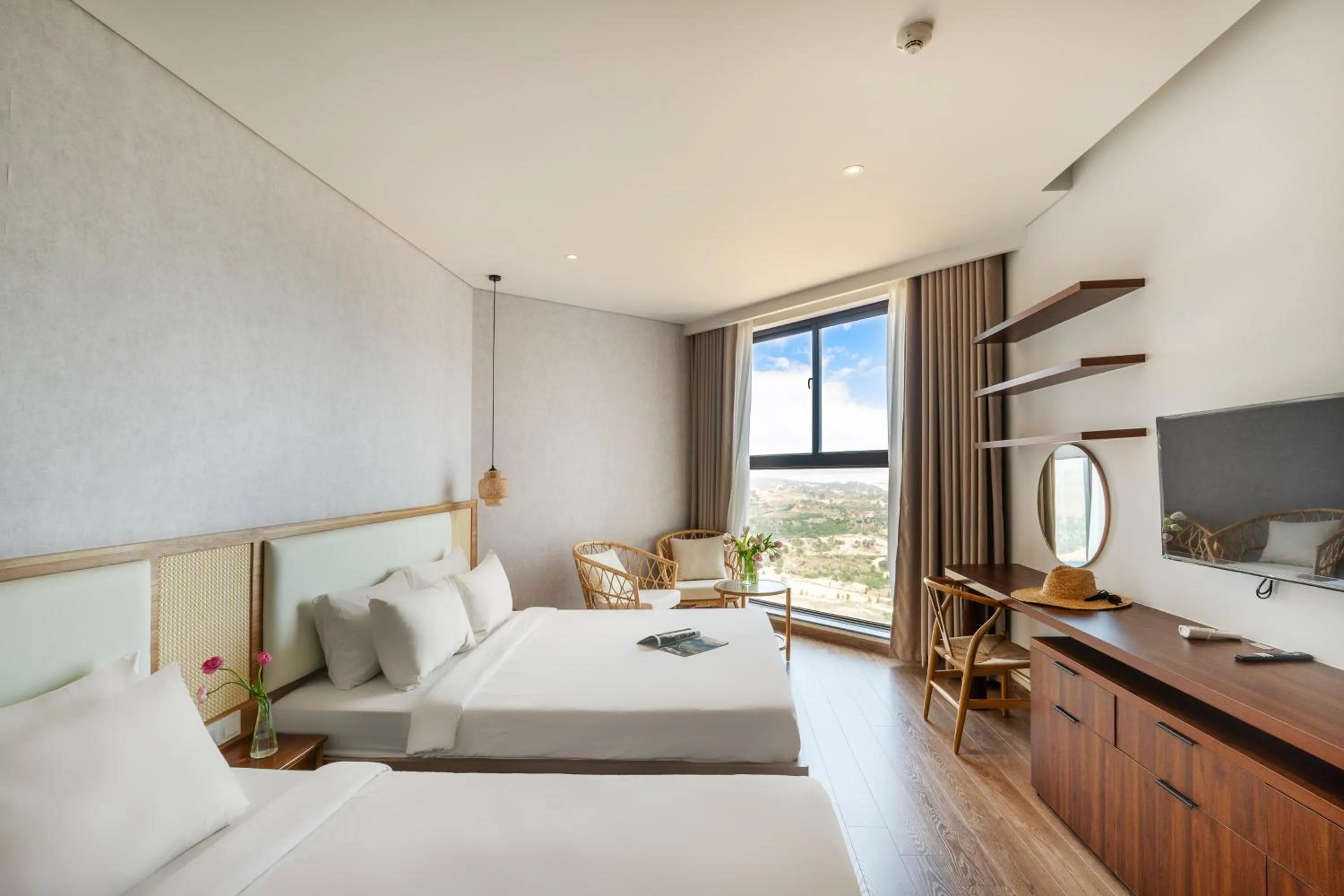 Sea view, Bed in Mandala Apartment & Resort Chambay, Mui Ne - By B4B & S3