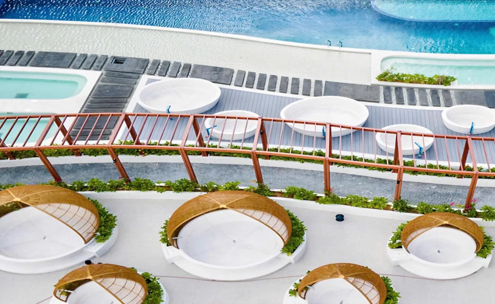 Hot Tub in Mandala Apartment & Resort Chambay, Mui Ne - By B4B & S3