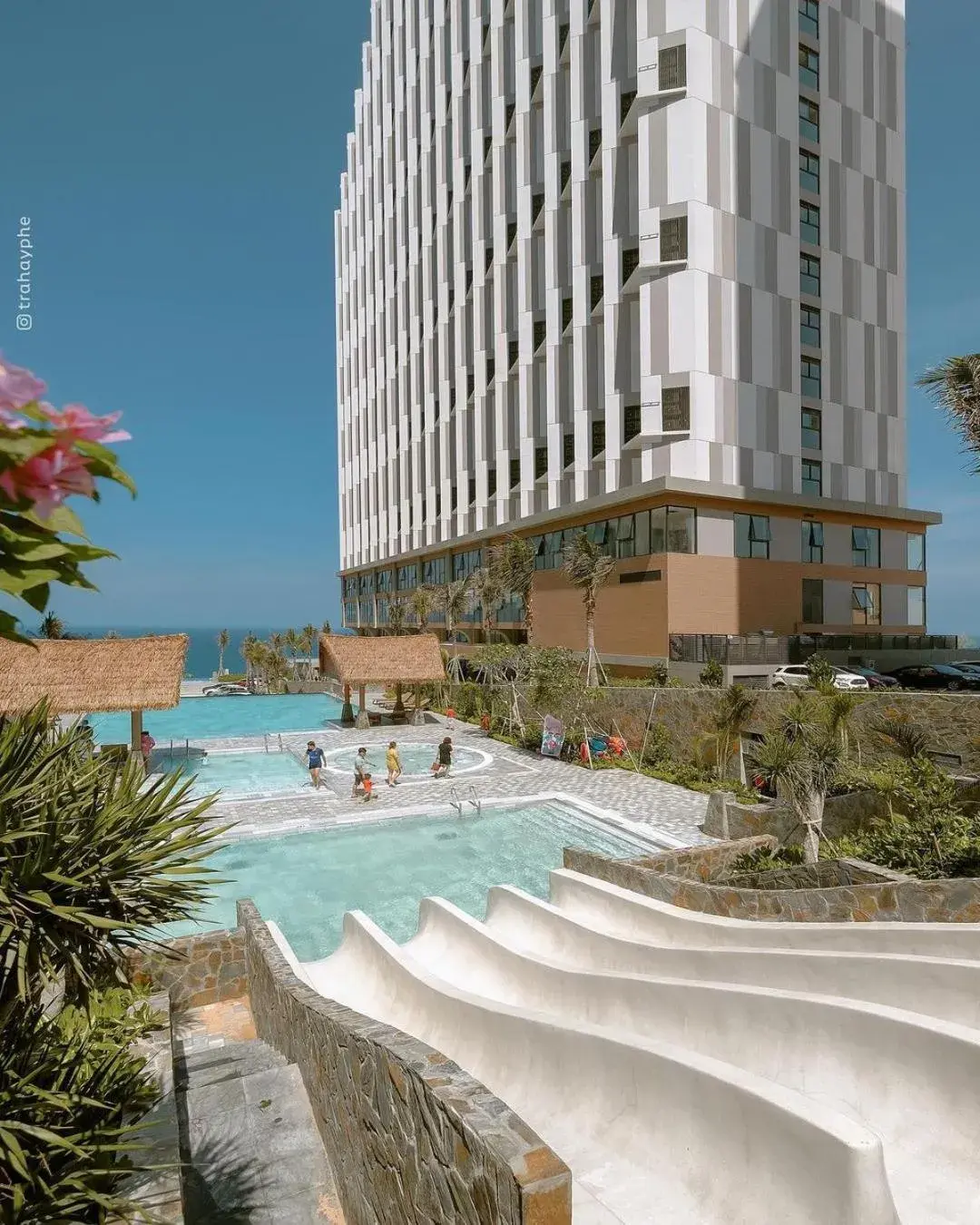 Swimming pool in Mandala Apartment & Resort Chambay, Mui Ne - By B4B & S3 Swimming pool in Mandala Apartment & Resort Chambay, Mui Ne - By B4B & S3