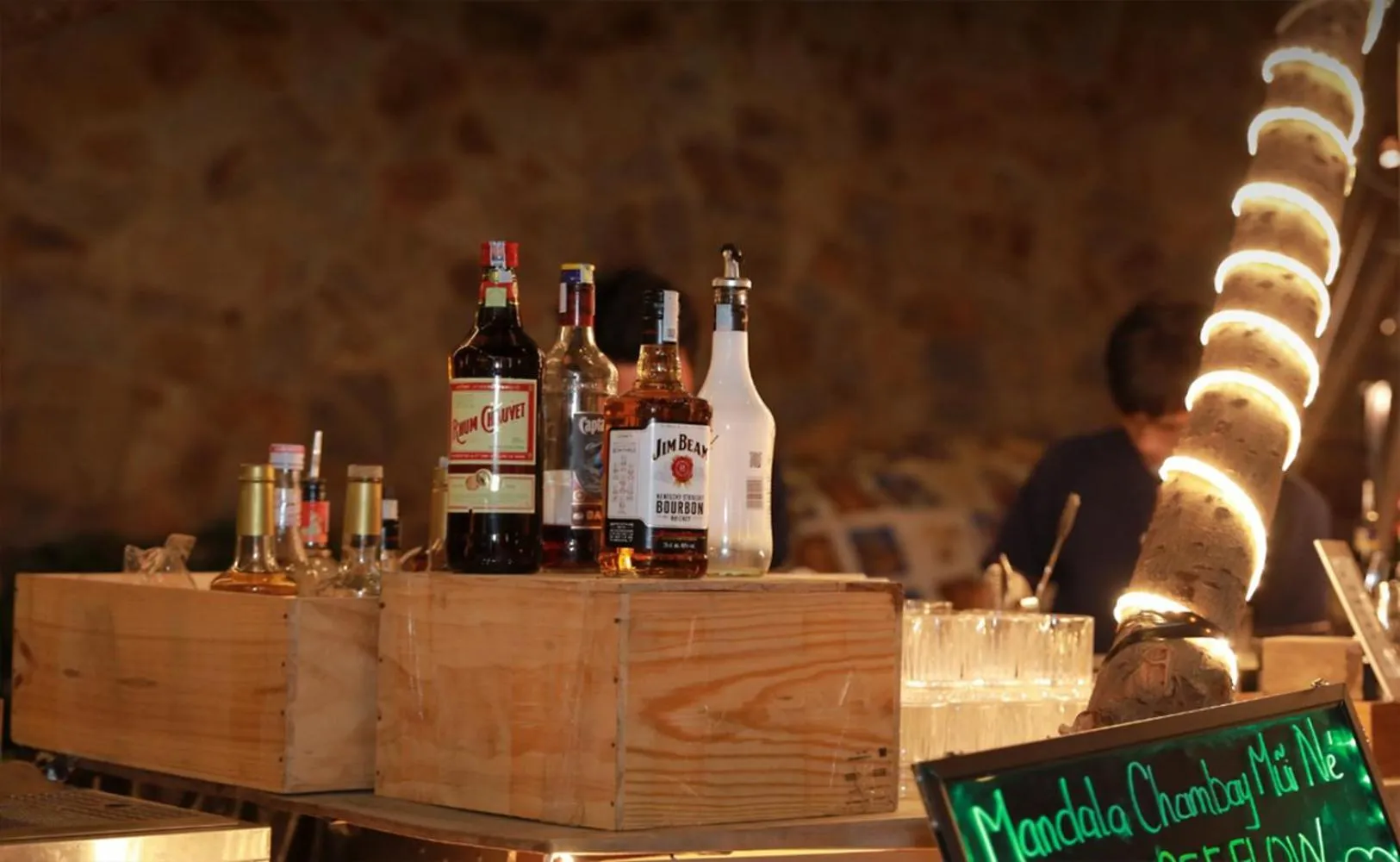 Lounge or bar in Mandala Apartment & Resort Chambay, Mui Ne - By B4B & S3