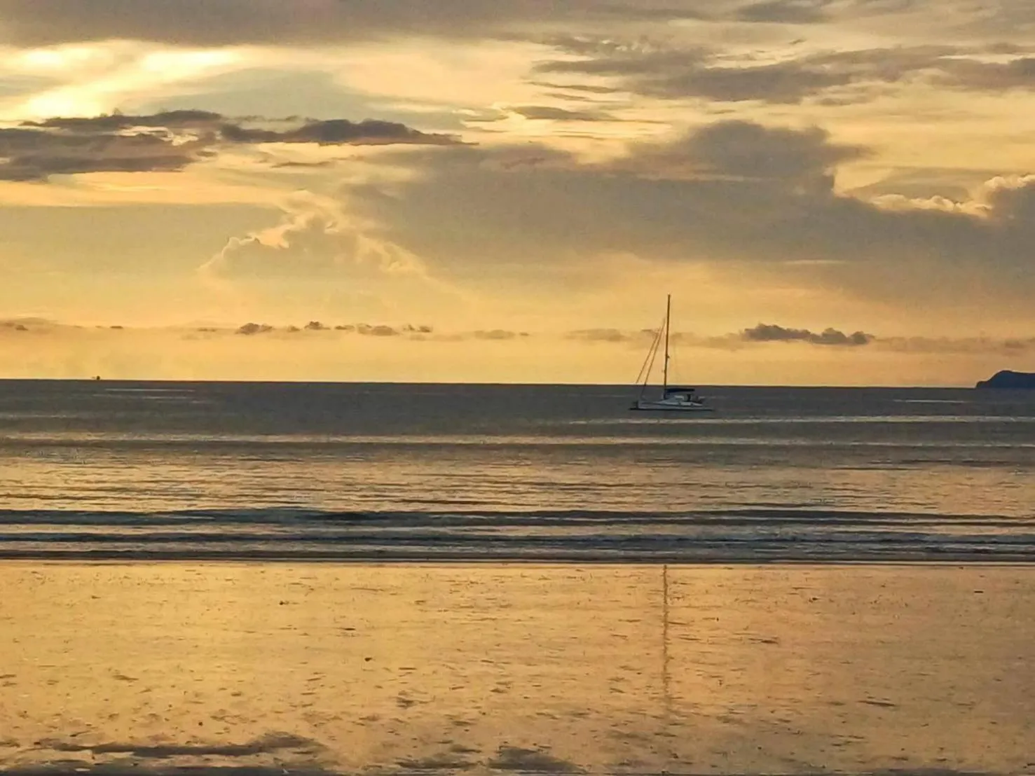 Sunset in Lanta Mermaid Resort