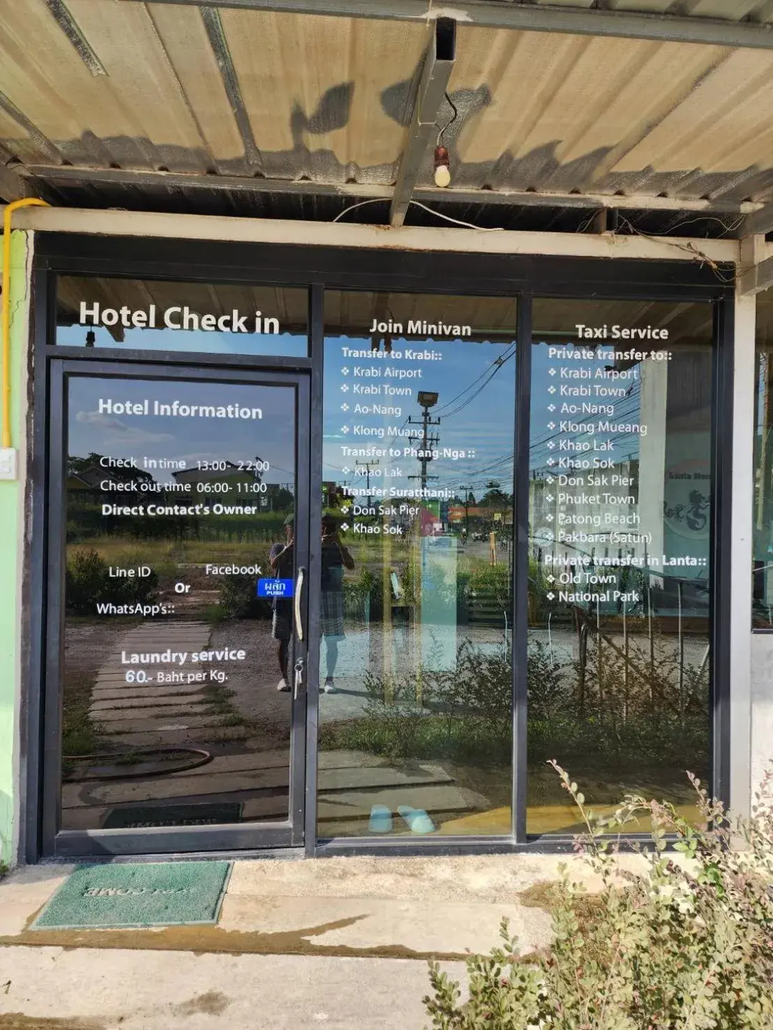 Lobby or reception in Lanta Mermaid Resort Lobby or reception in Lanta Mermaid Resort