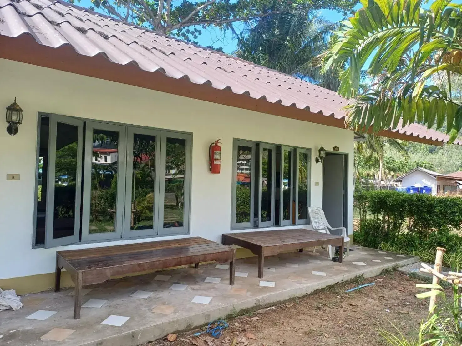 Property building in Lanta Mermaid Resort Property building in Lanta Mermaid Resort