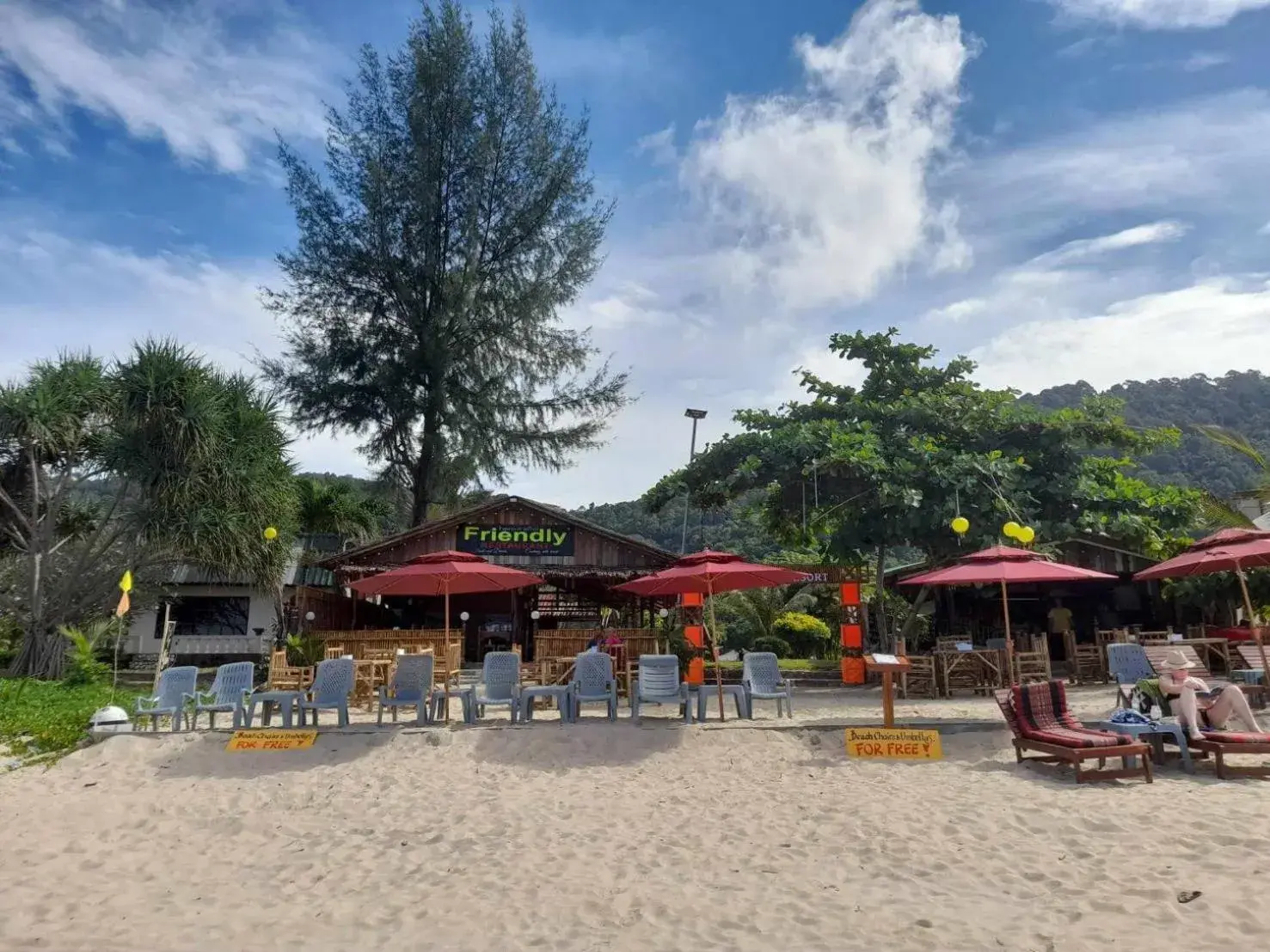 Restaurant/places to eat in Lanta Mermaid Resort Restaurant/places to eat in Lanta Mermaid Resort