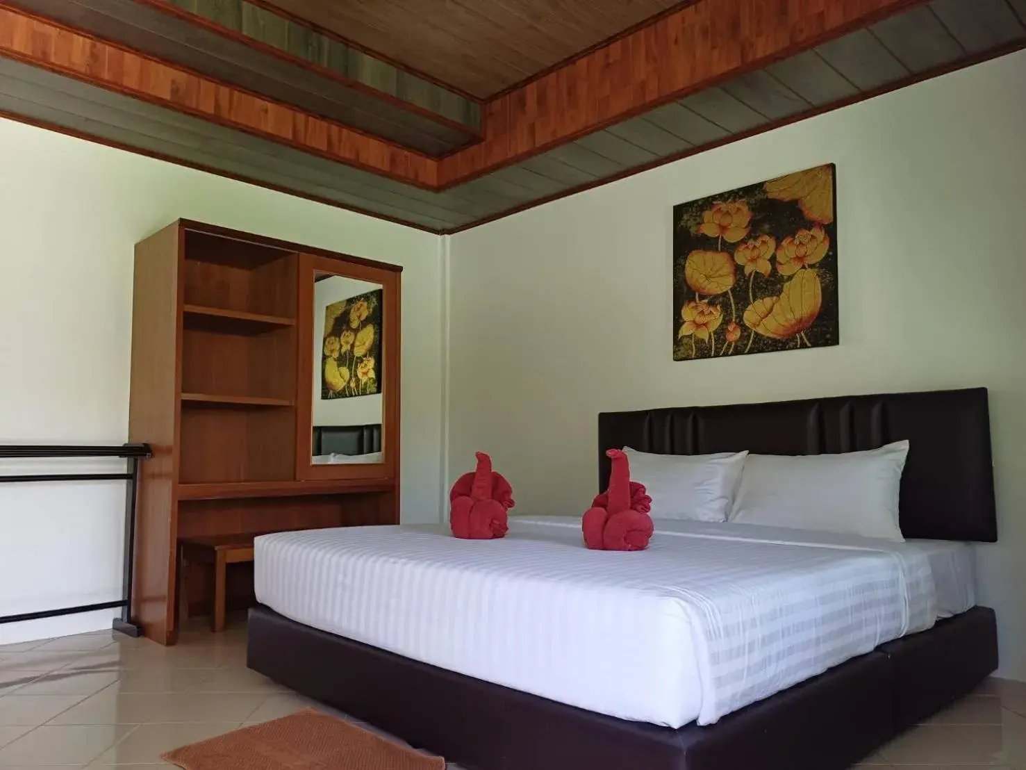 Bedroom, Bed in Lanta Mermaid Resort Bedroom, Bed in Lanta Mermaid Resort