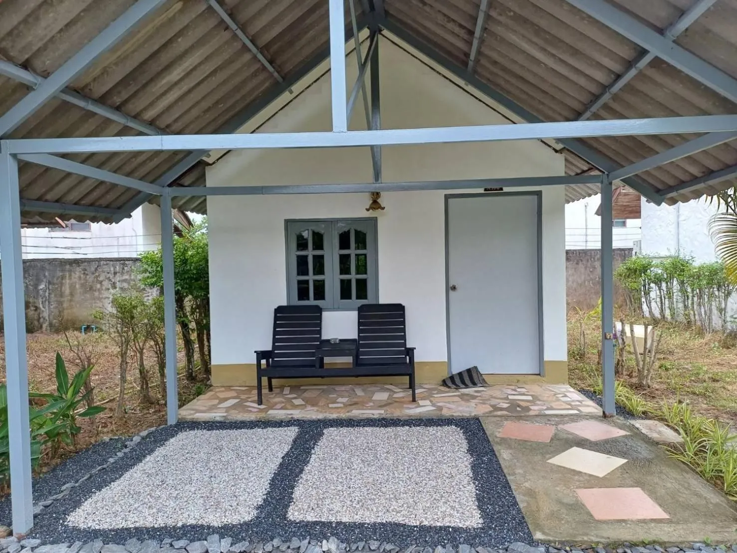 Property building in Lanta Mermaid Resort