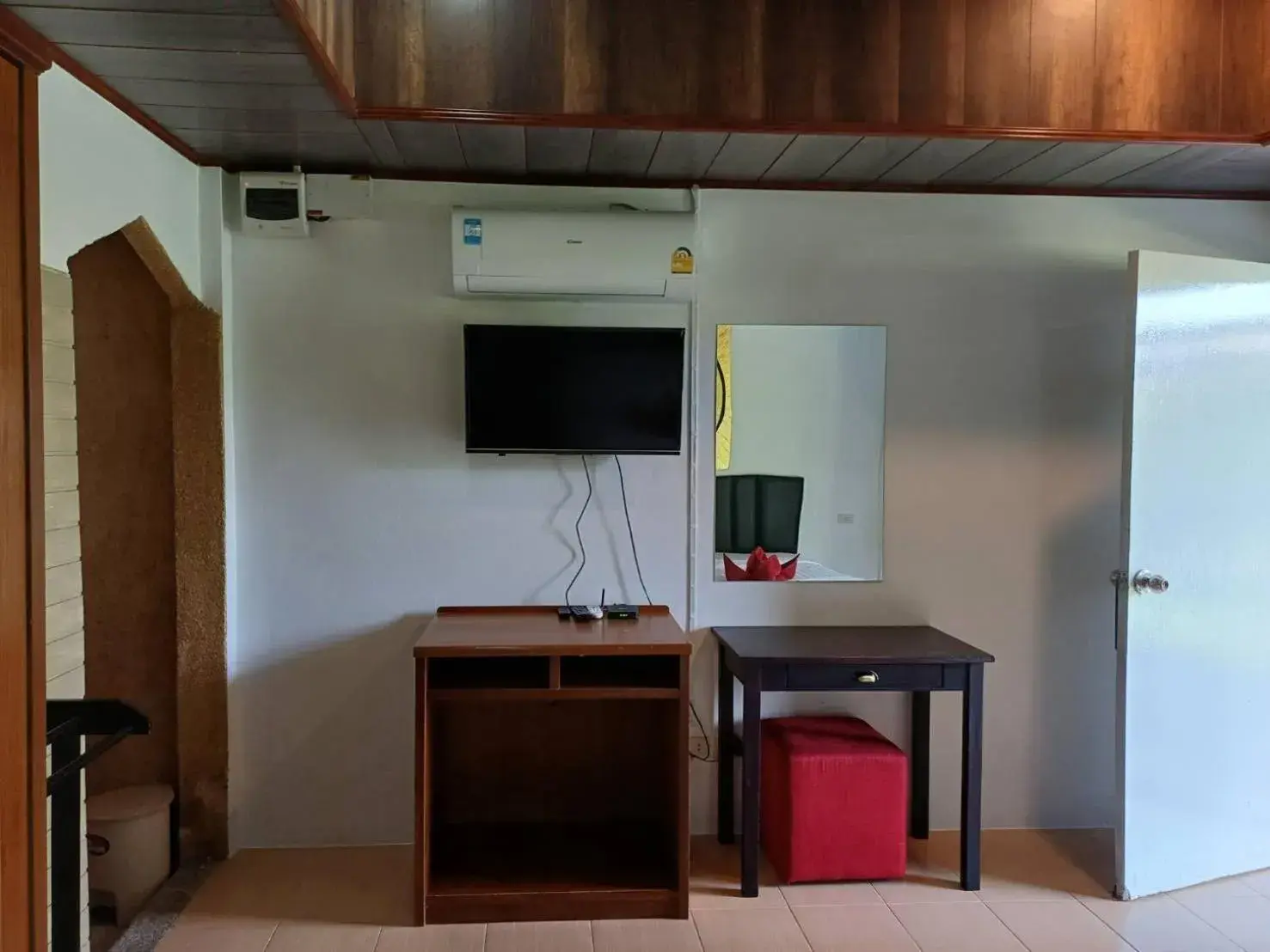 Property building in Lanta Mermaid Resort Property building in Lanta Mermaid Resort