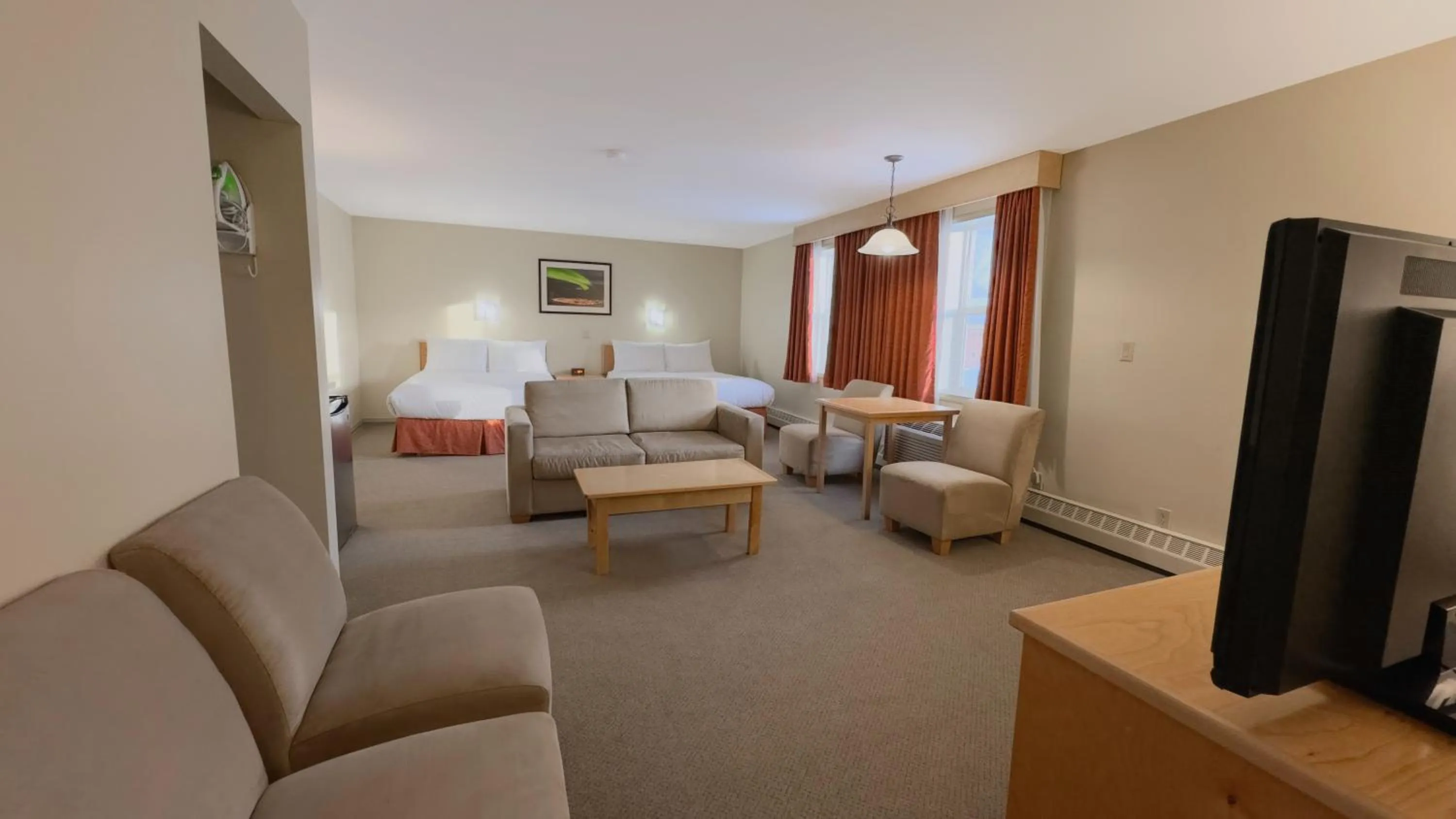 TV and multimedia in Eldorado, a Coast Hotel