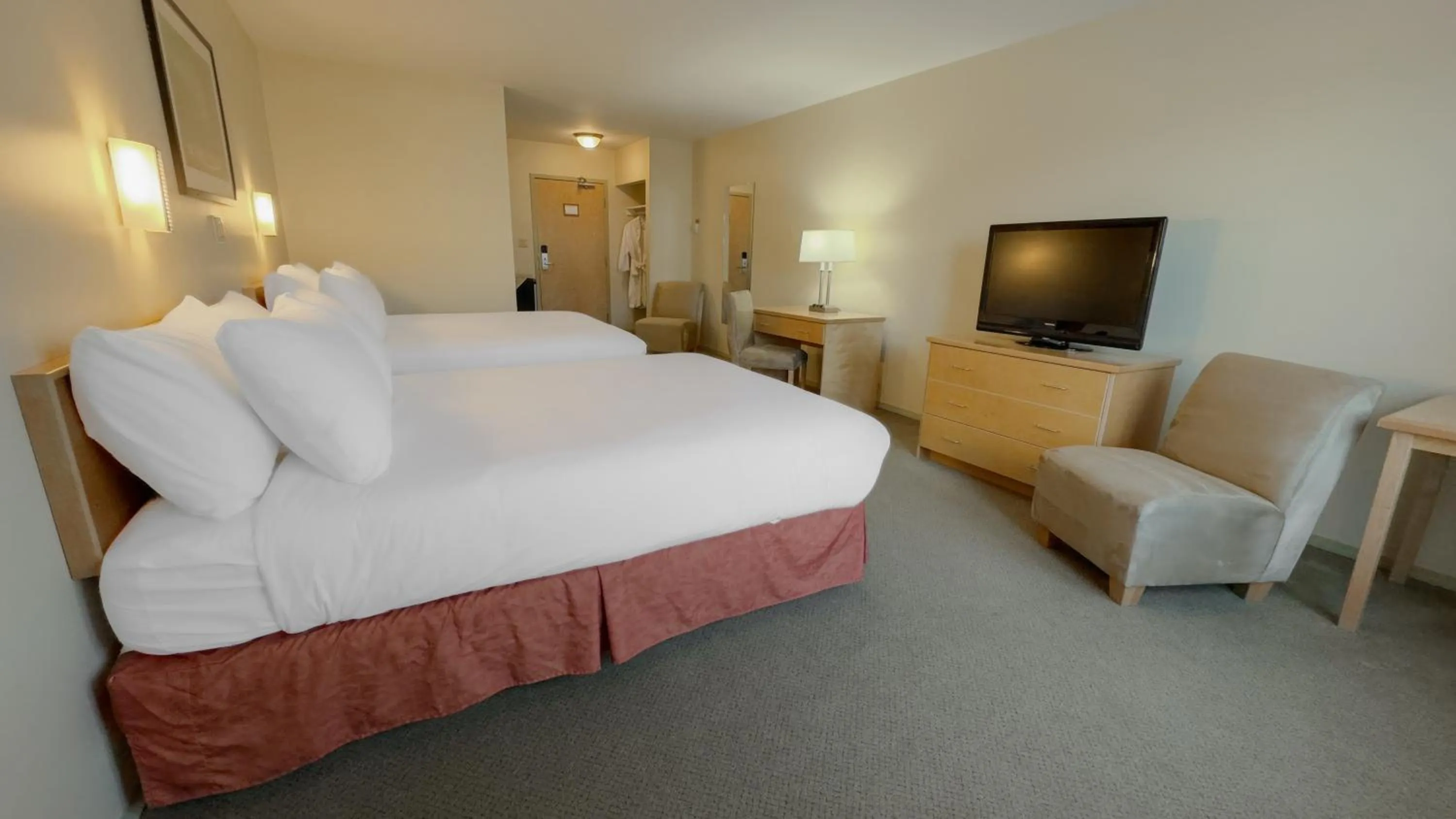 Bed in Eldorado, a Coast Hotel