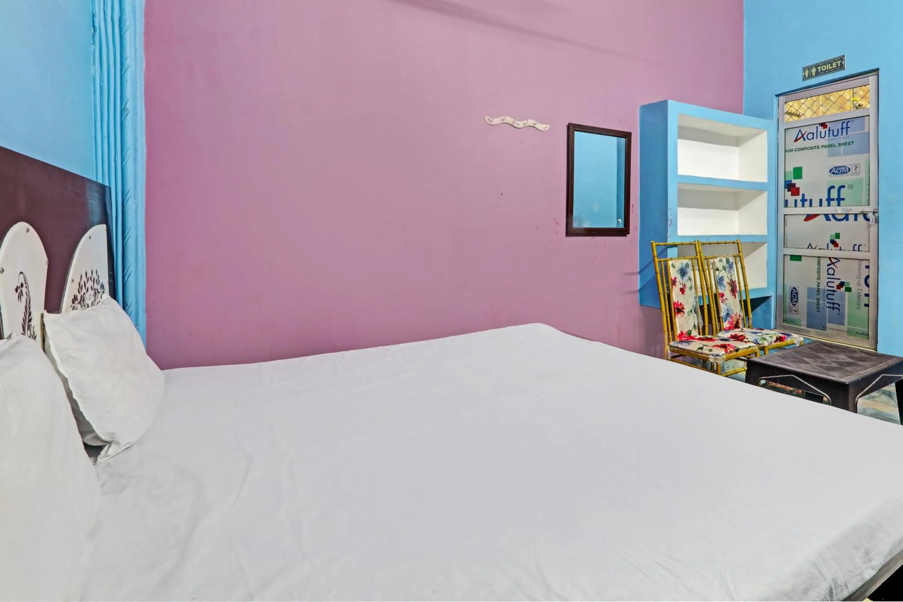 Lobby or reception, Bed in Hotel O Home Om marriage hall