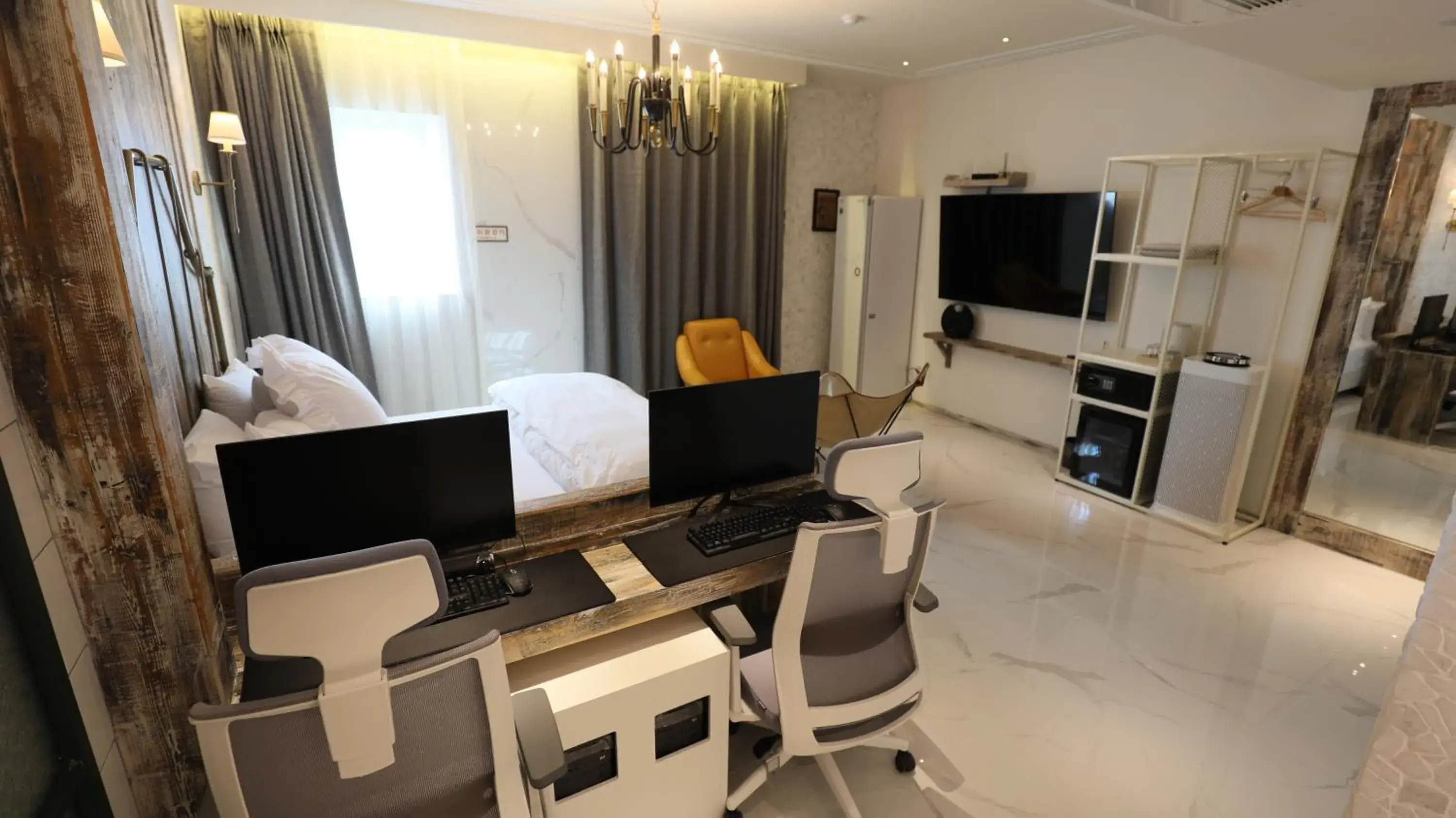 February Hotel SeongSeo February Hotel SeongSeo