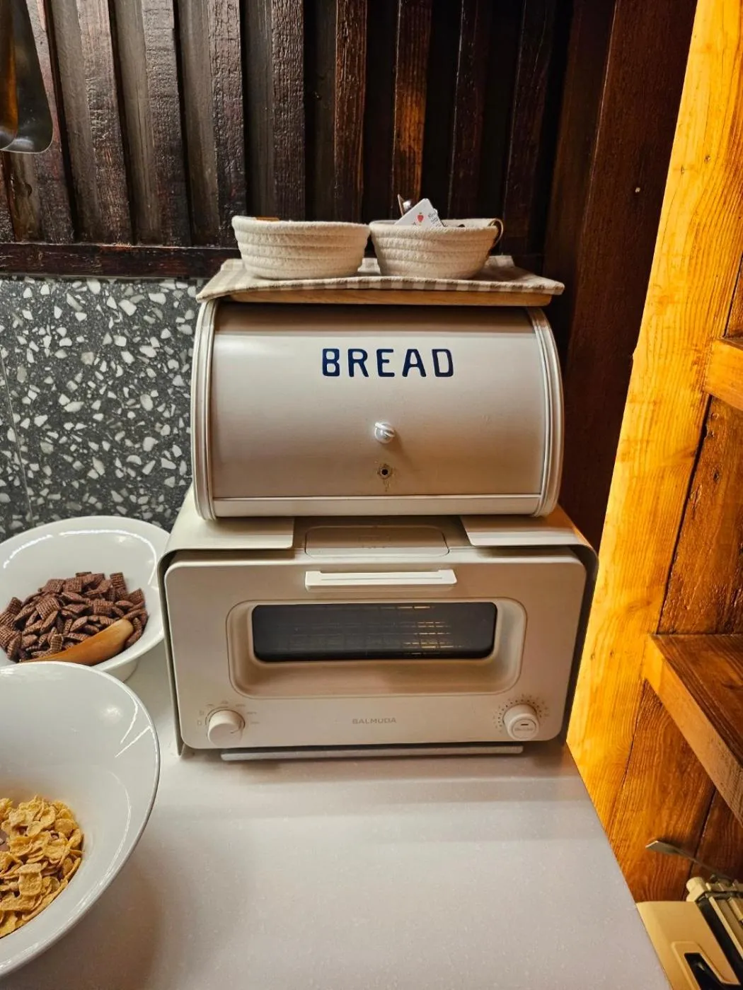 February Hotel SeongSeo