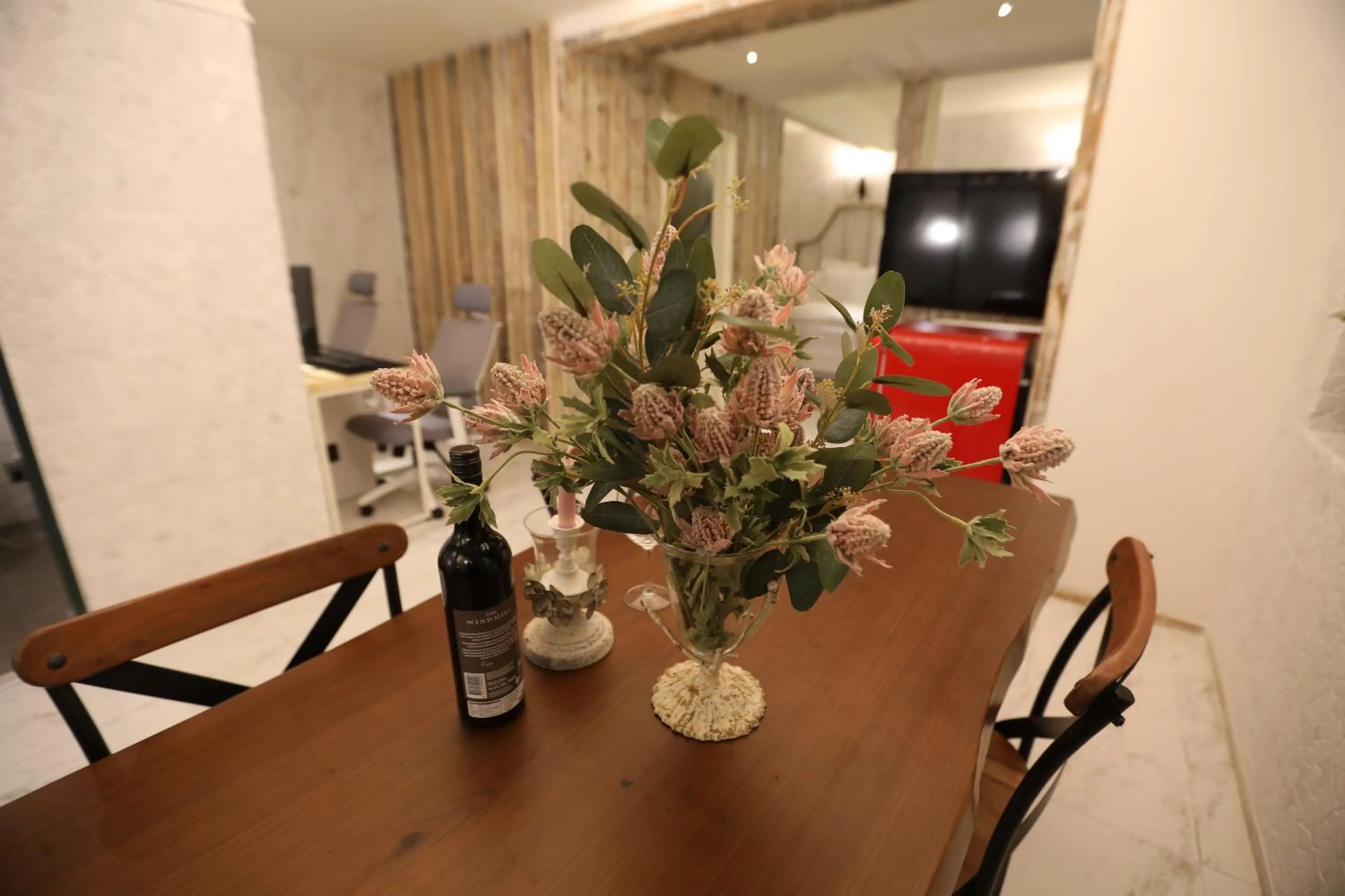 February Hotel SeongSeo