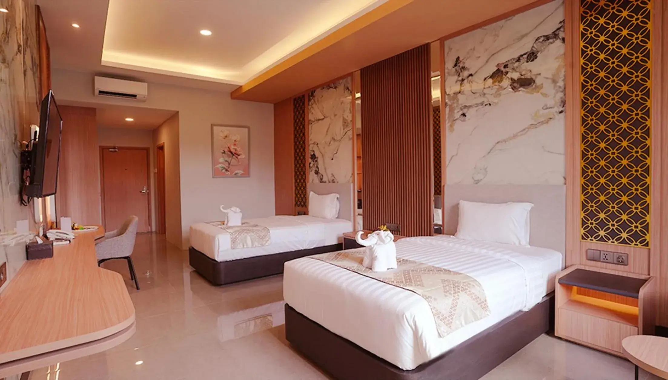 Bed in Griya Persada Convention Hotel & Resort Bandungan Bed in Griya Persada Convention Hotel & Resort Bandungan