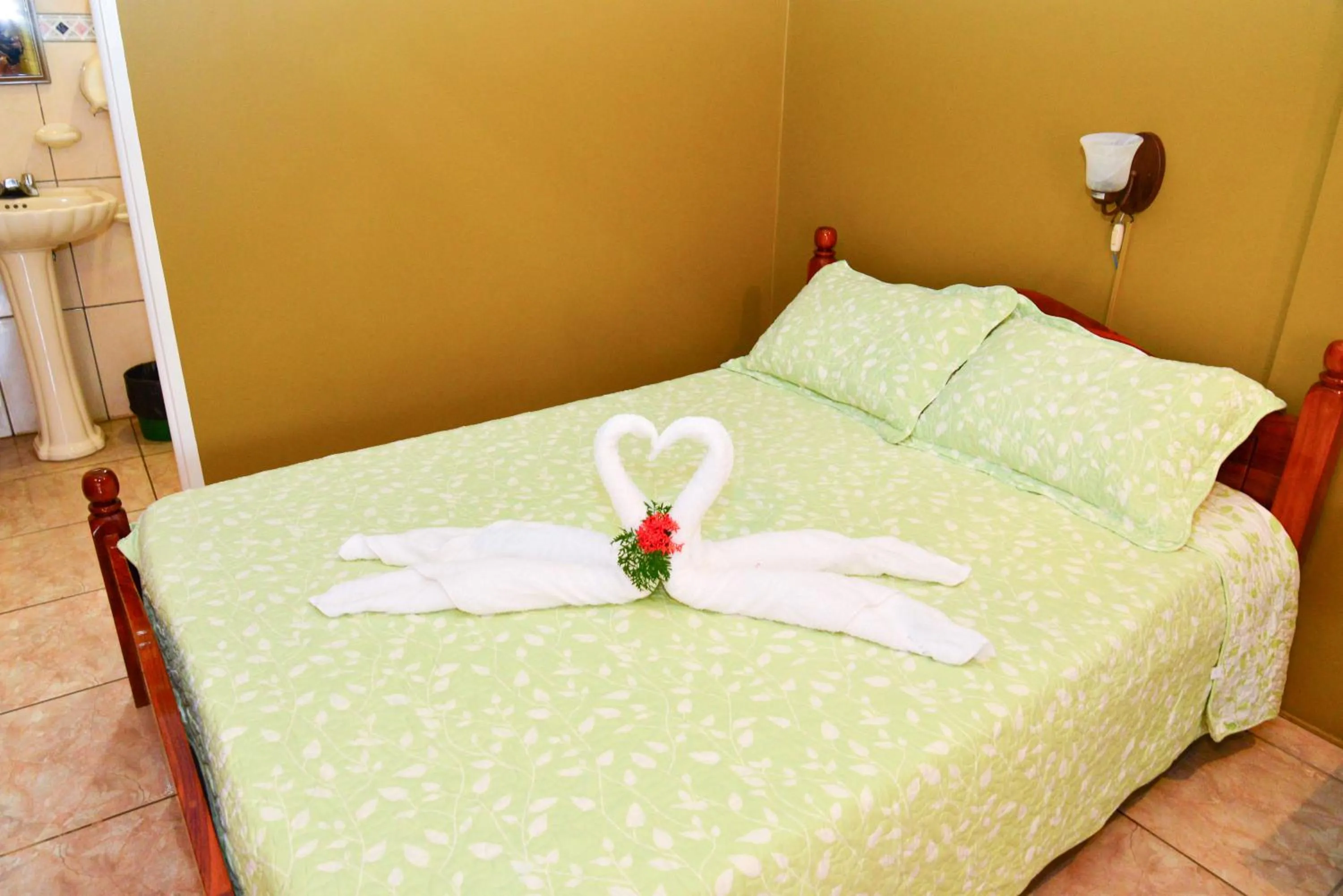 Bedroom, Bed in Hotel Le Priss