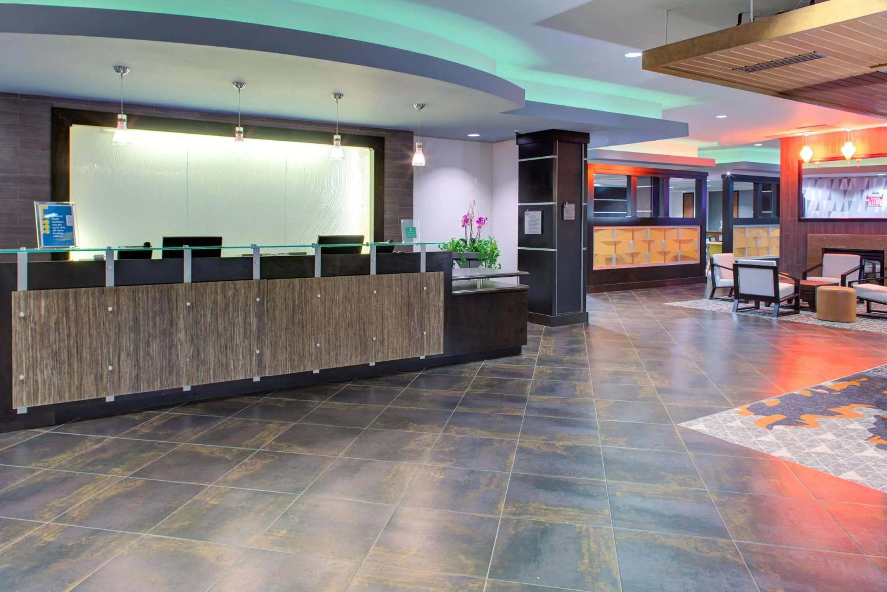 Lobby or reception in Hyatt House Raleigh Durham Airport