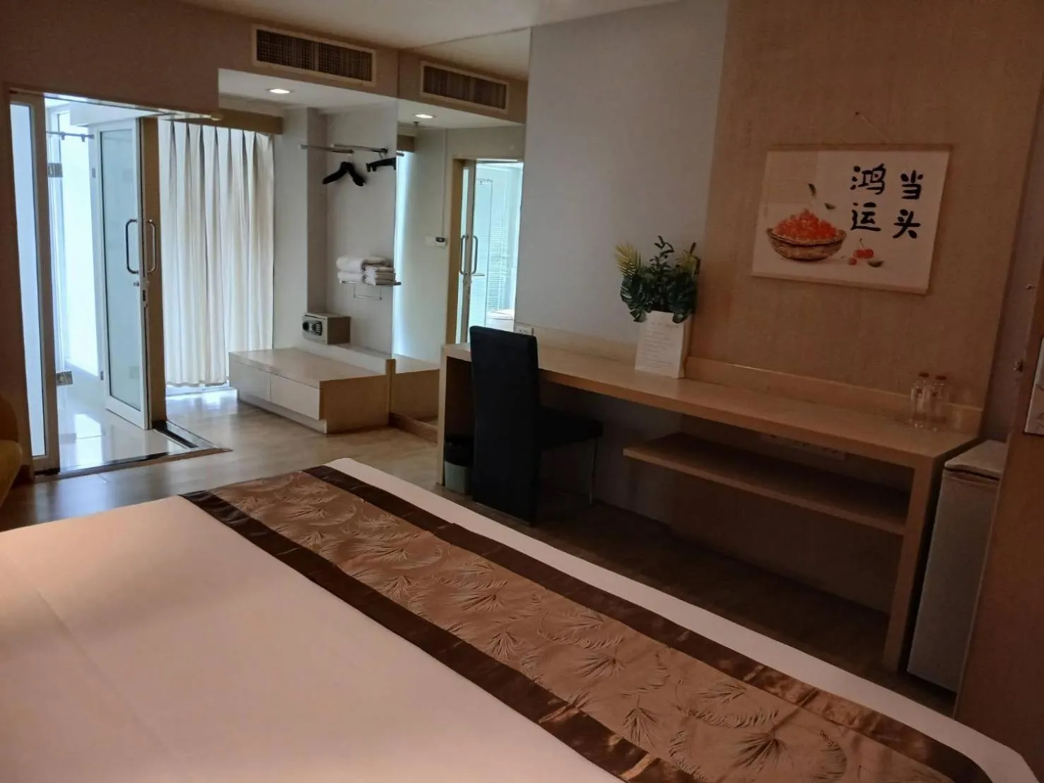 Bedroom, Bed in Hi Hotel