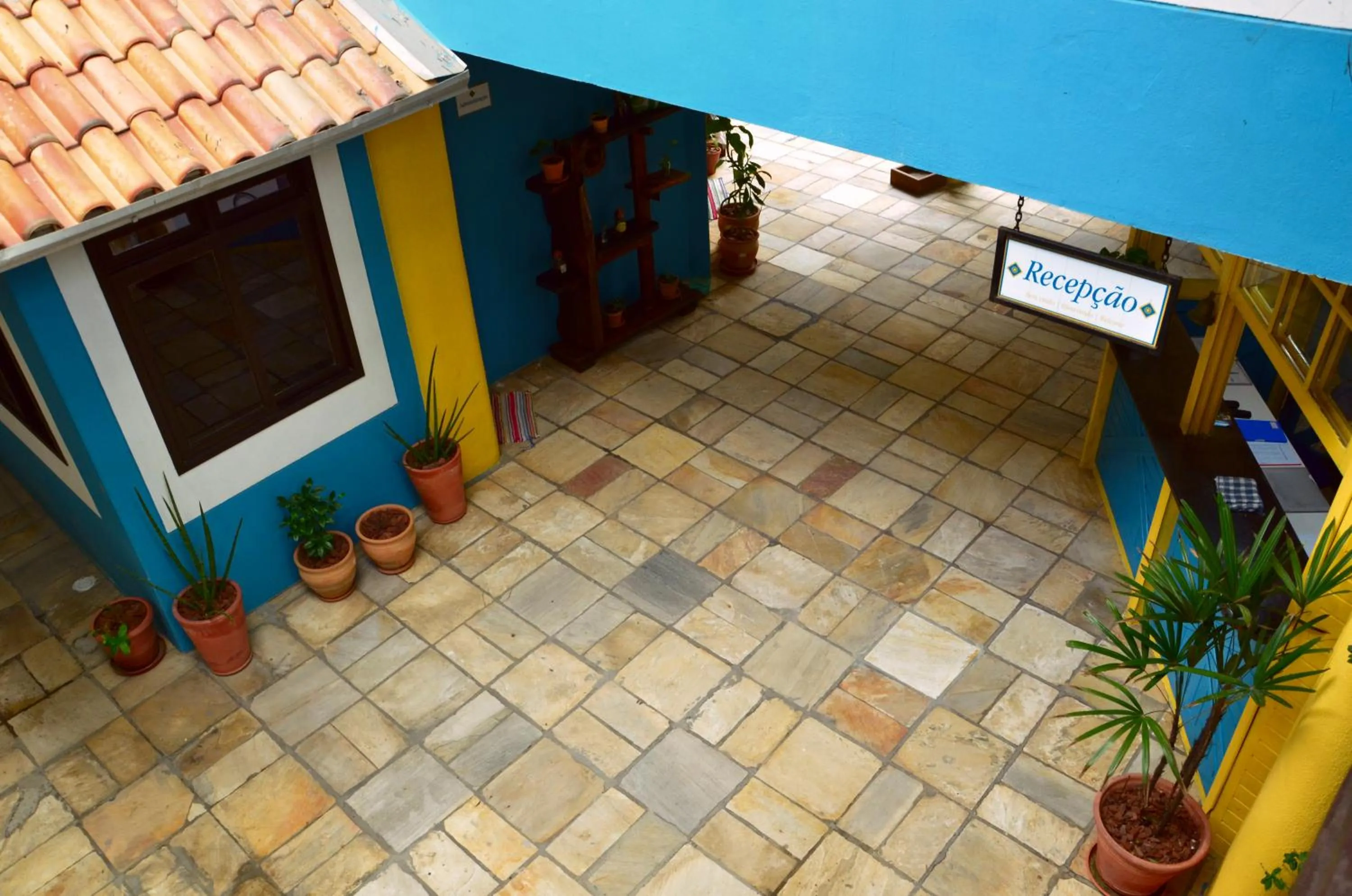 Facade/entrance in Residencial Vila do Sol, Apartamentos com pé na areia