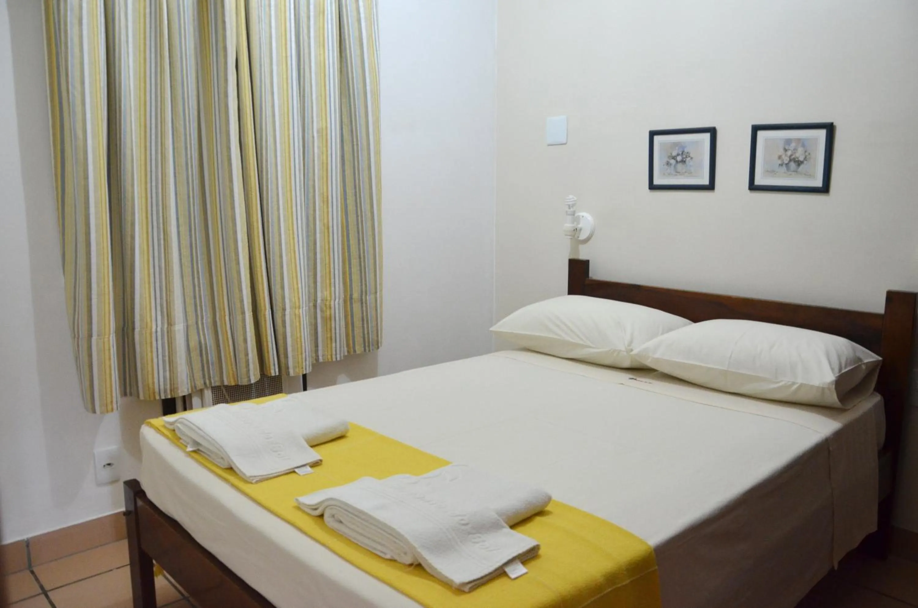 Bedroom, Bed in Residencial Vila do Sol, Apartamentos com pé na areia