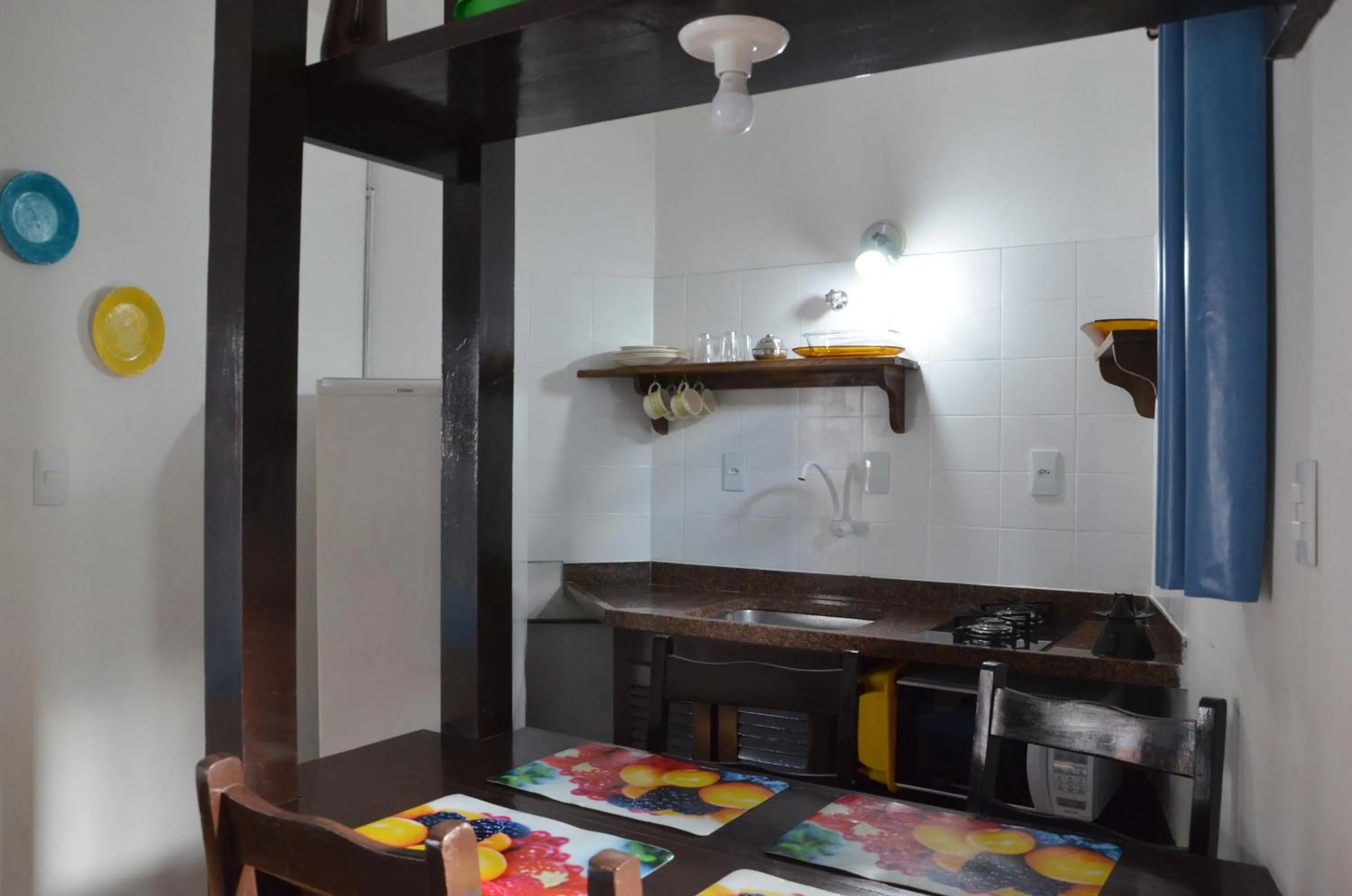 Kitchen or kitchenette, Bed in Residencial Vila do Sol, Apartamentos com pé na areia