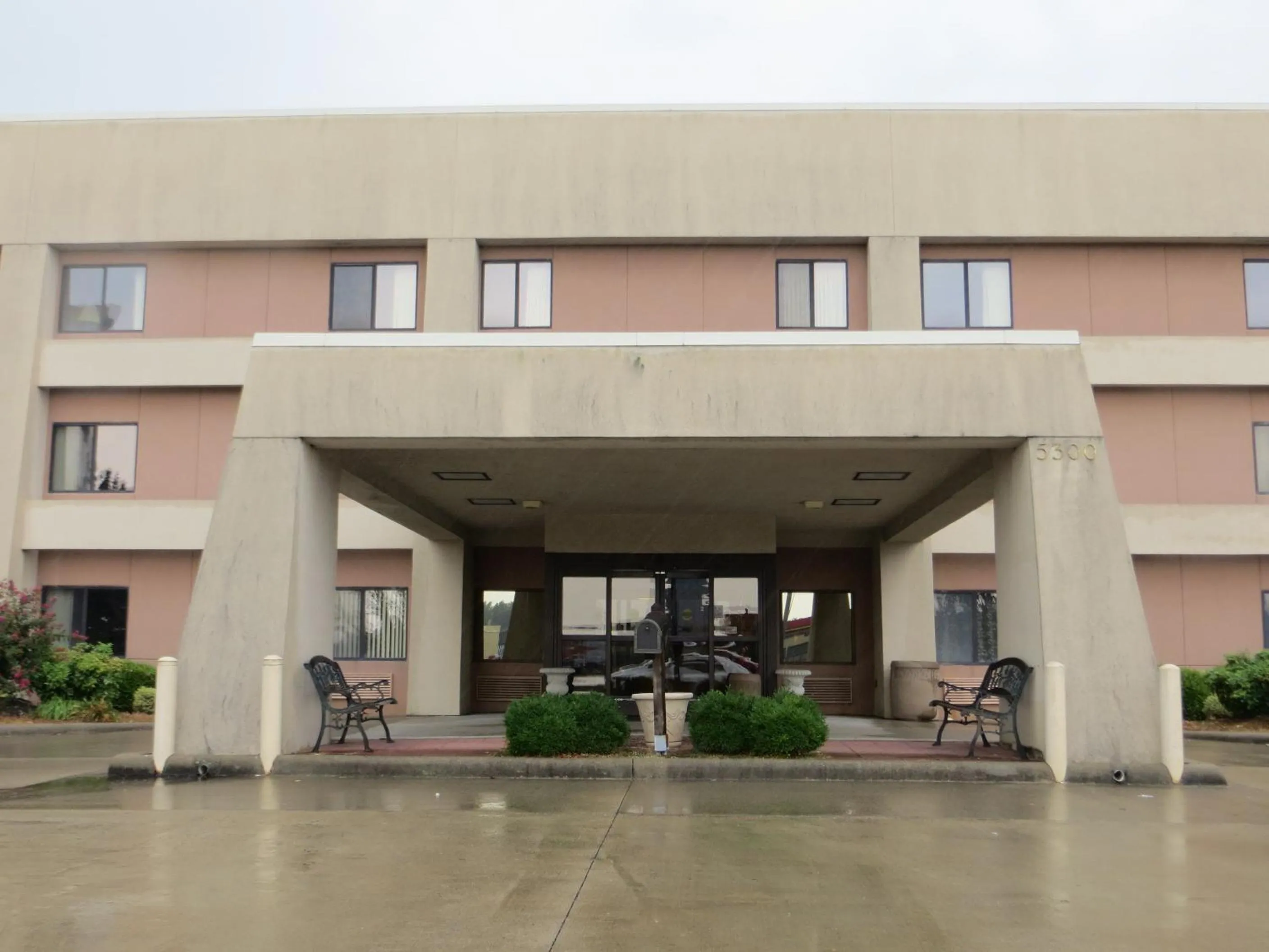 Facade/entrance in Baymont by Wyndham Paducah