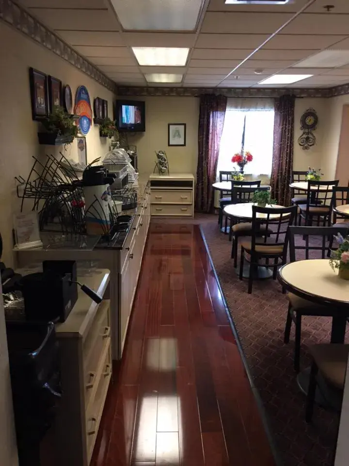 Restaurant/places to eat in Baymont by Wyndham Paducah Restaurant/places to eat in Baymont by Wyndham Paducah