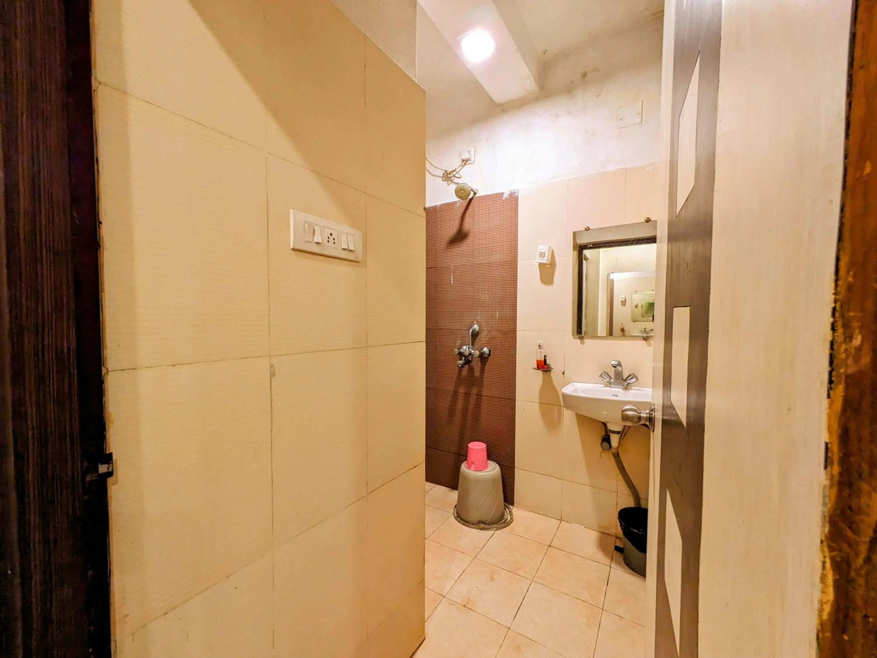 Bathroom in HOTEL SUN CITY