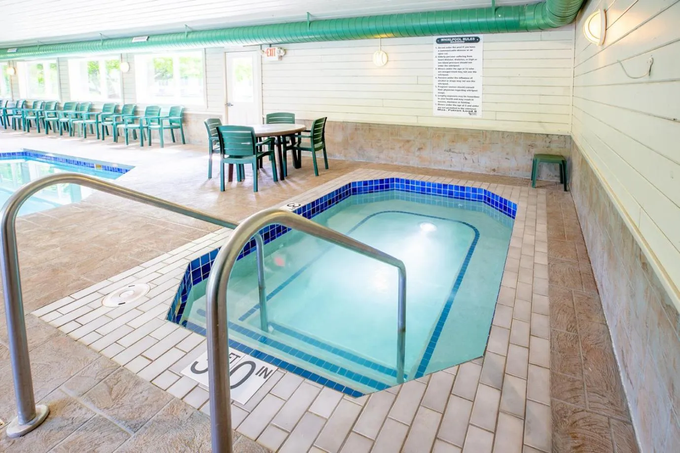 Hot Tub in Parkwood Lodge