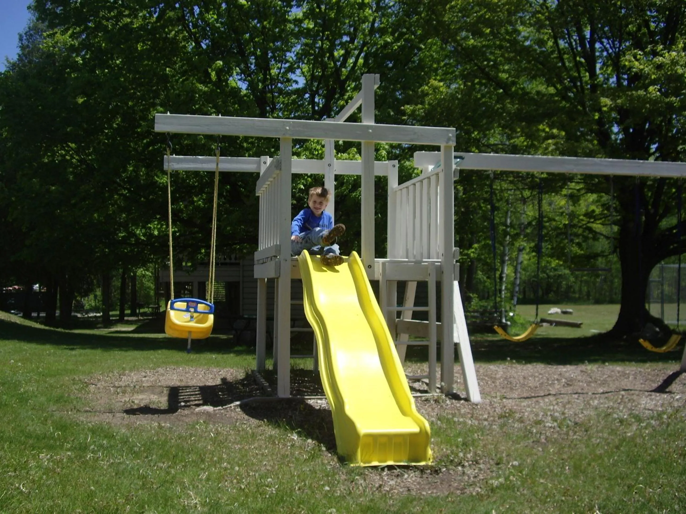 Children play ground in Parkwood Lodge