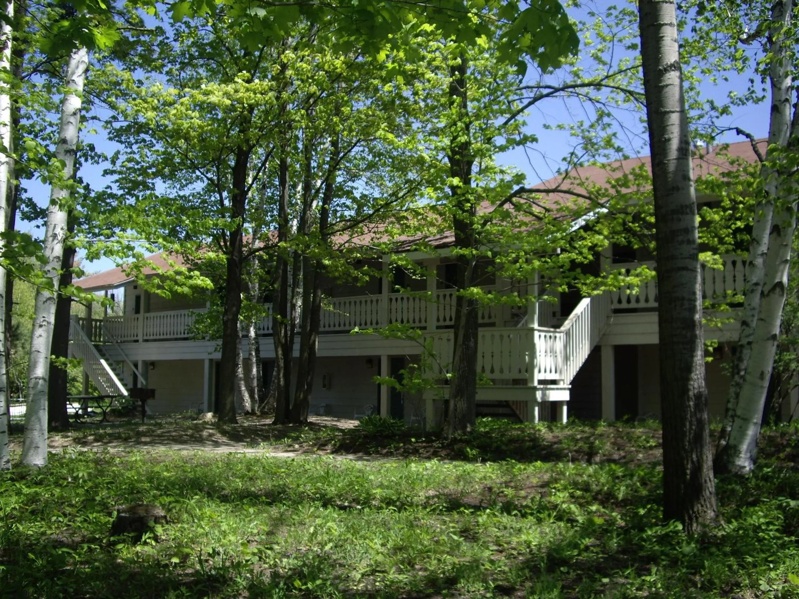 Property building in Parkwood Lodge