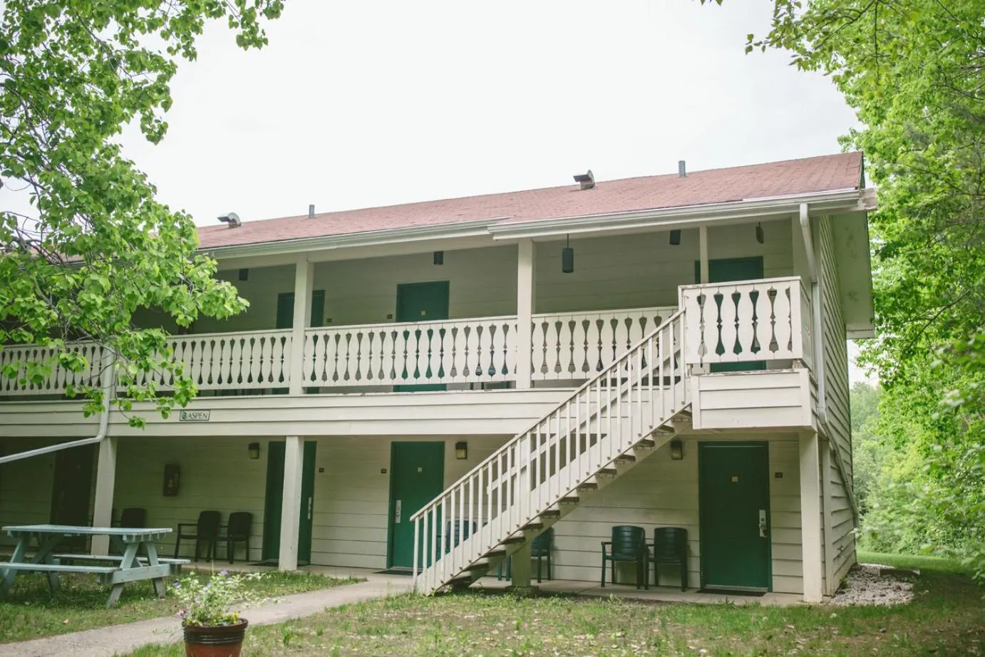 Facade/entrance in Parkwood Lodge