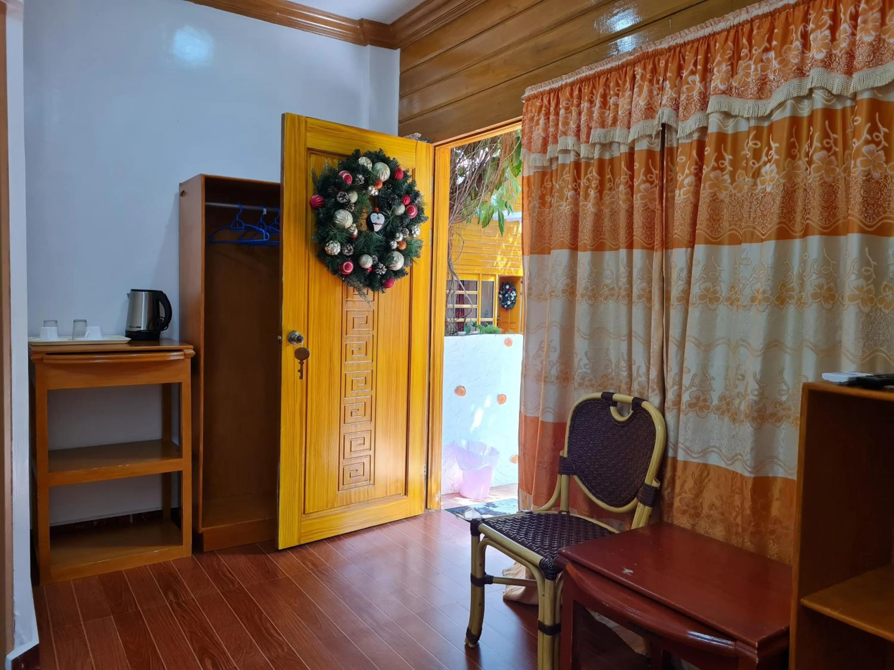 Seating area in Alona Hidden Dream Resort by SMS Hospitality