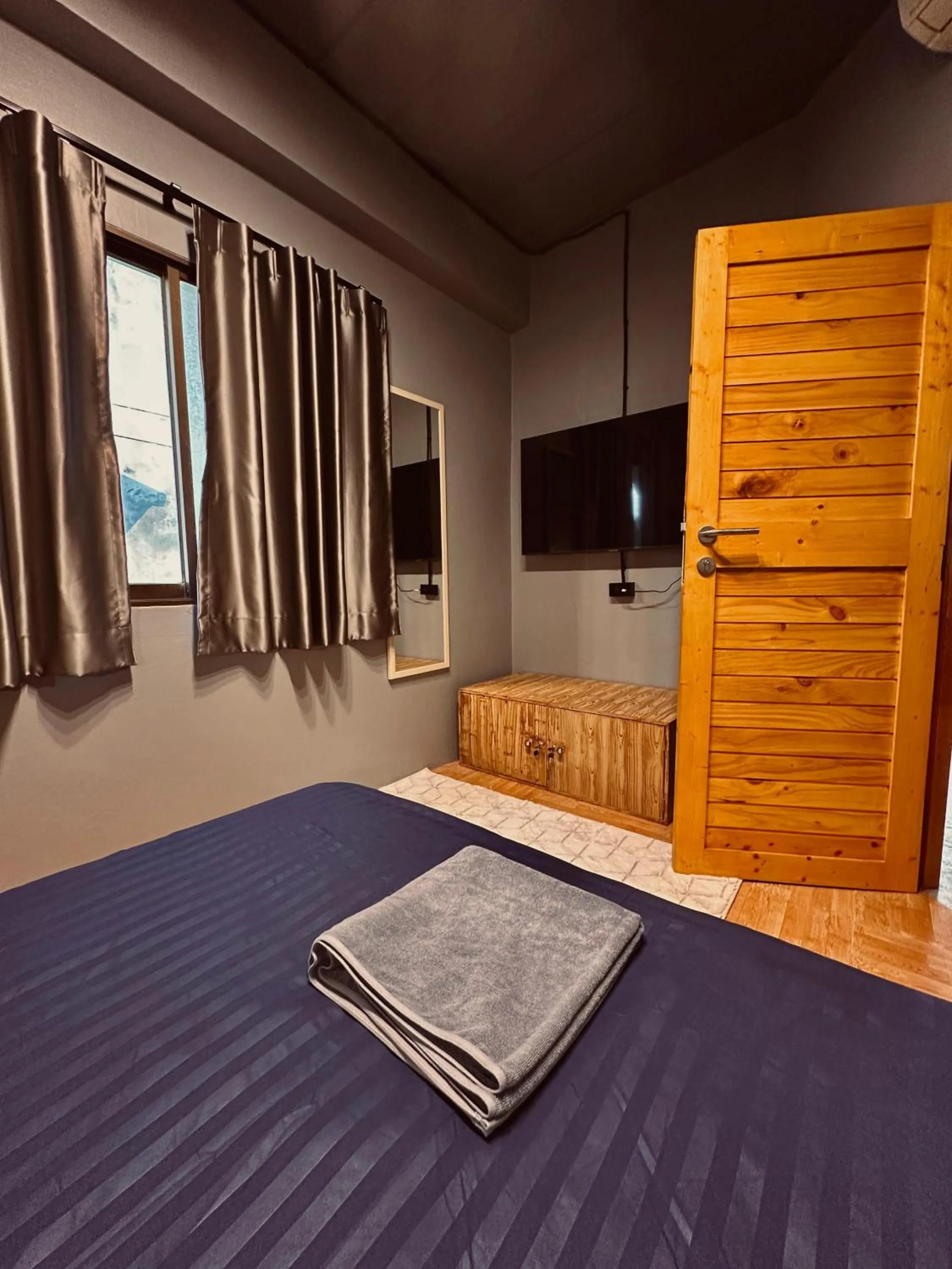 Bed in Hostel Friends Station & Cafe