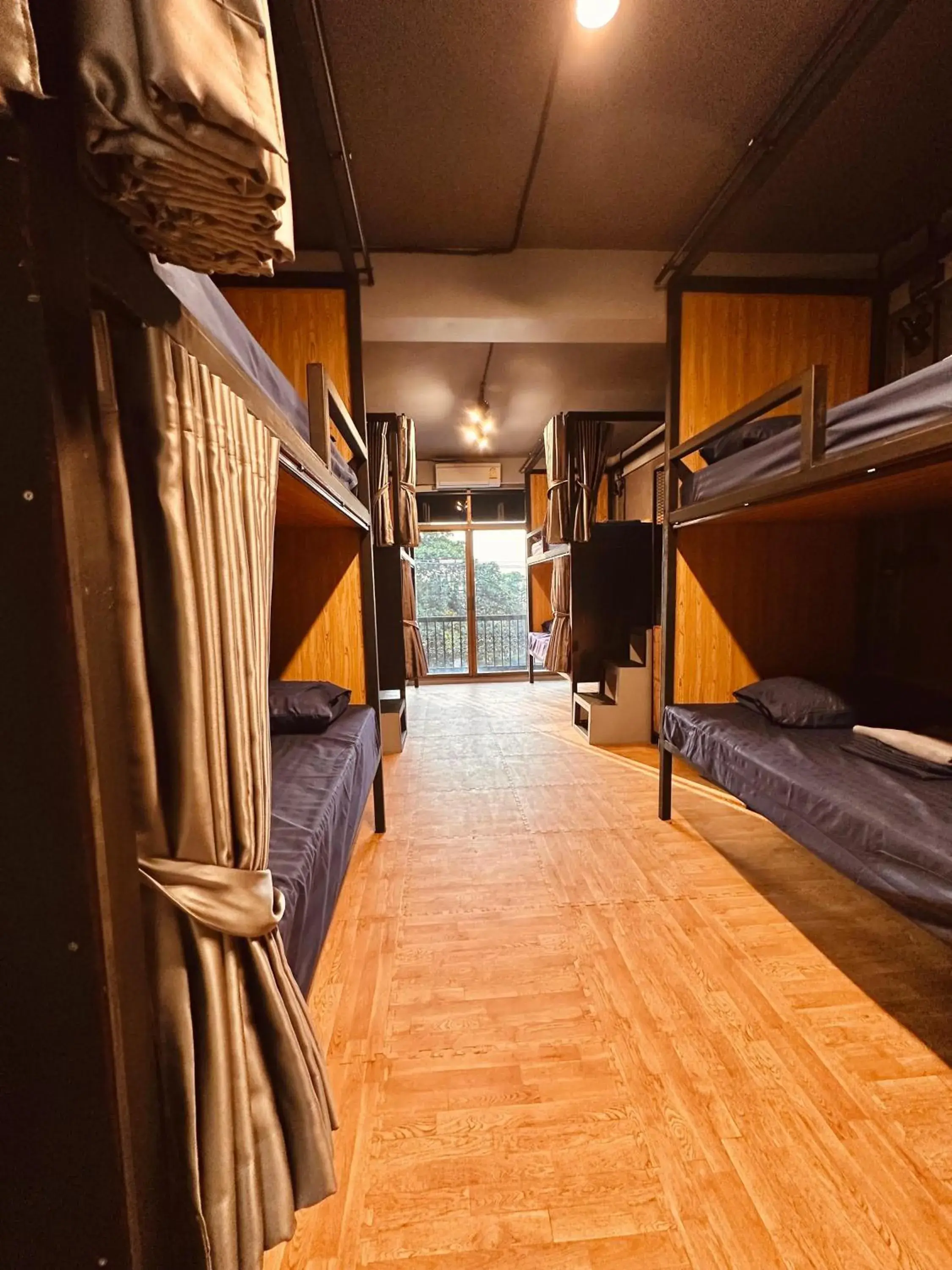 Bed in Hostel Friends Station & Cafe Bed in Hostel Friends Station & Cafe