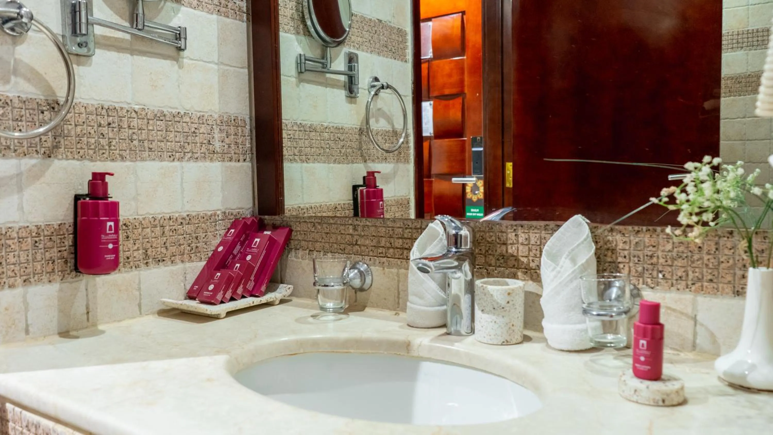 Bathroom in فندق الصفوة البرج الثالث Al Safwah Hotel Third Tower 3