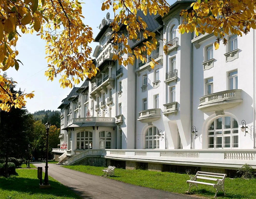 Property building in Hotel Palace