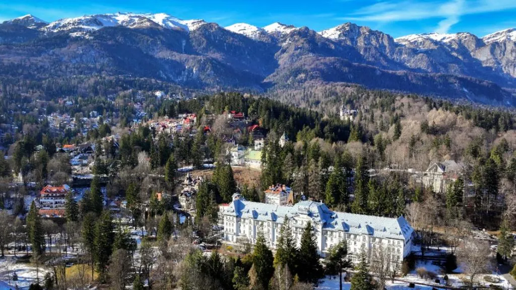 Property building in Hotel Palace