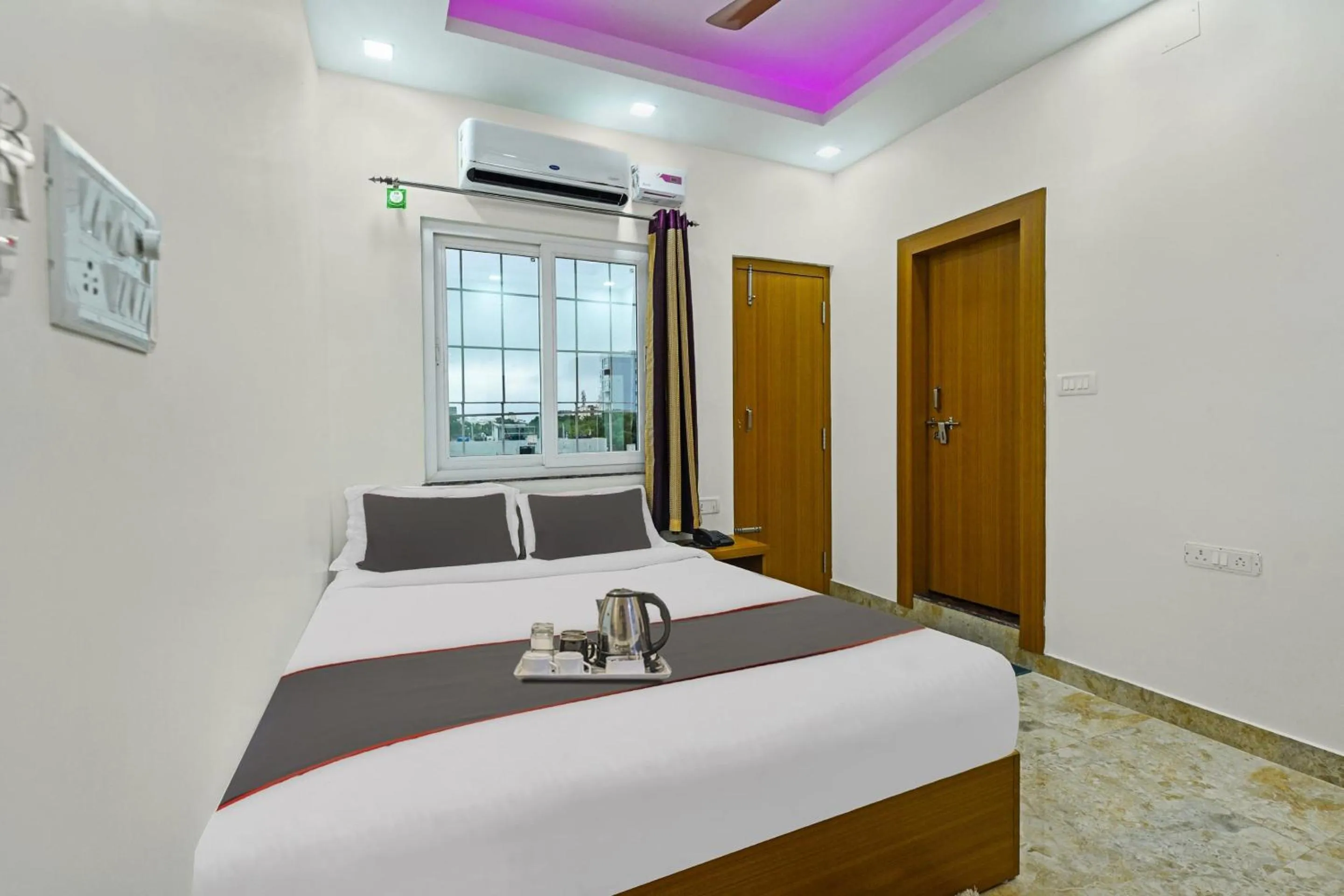 Bedroom, Bed in Super Collection O D N Grand