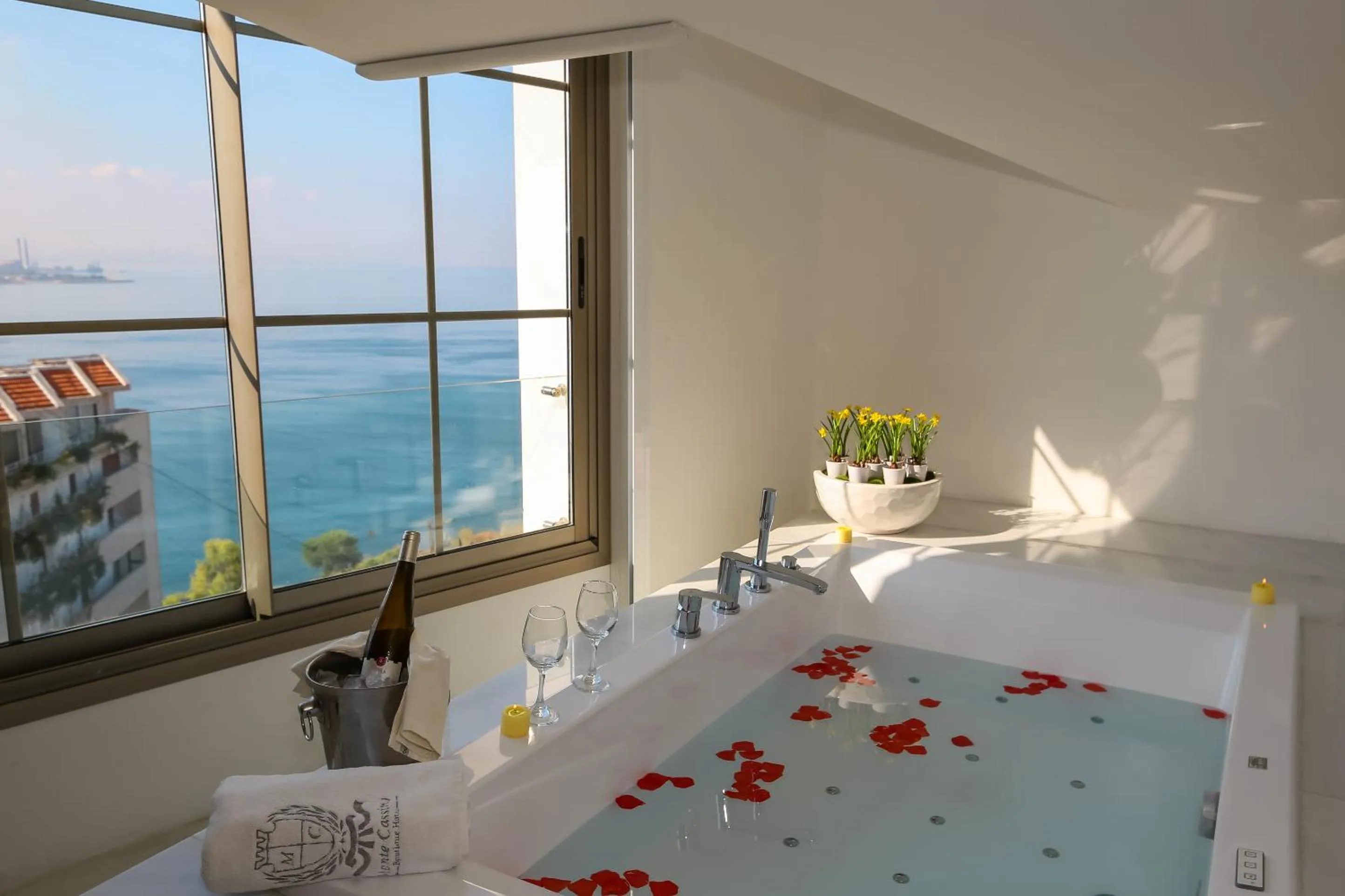 Hot Tub, Bed in Monte Cassino