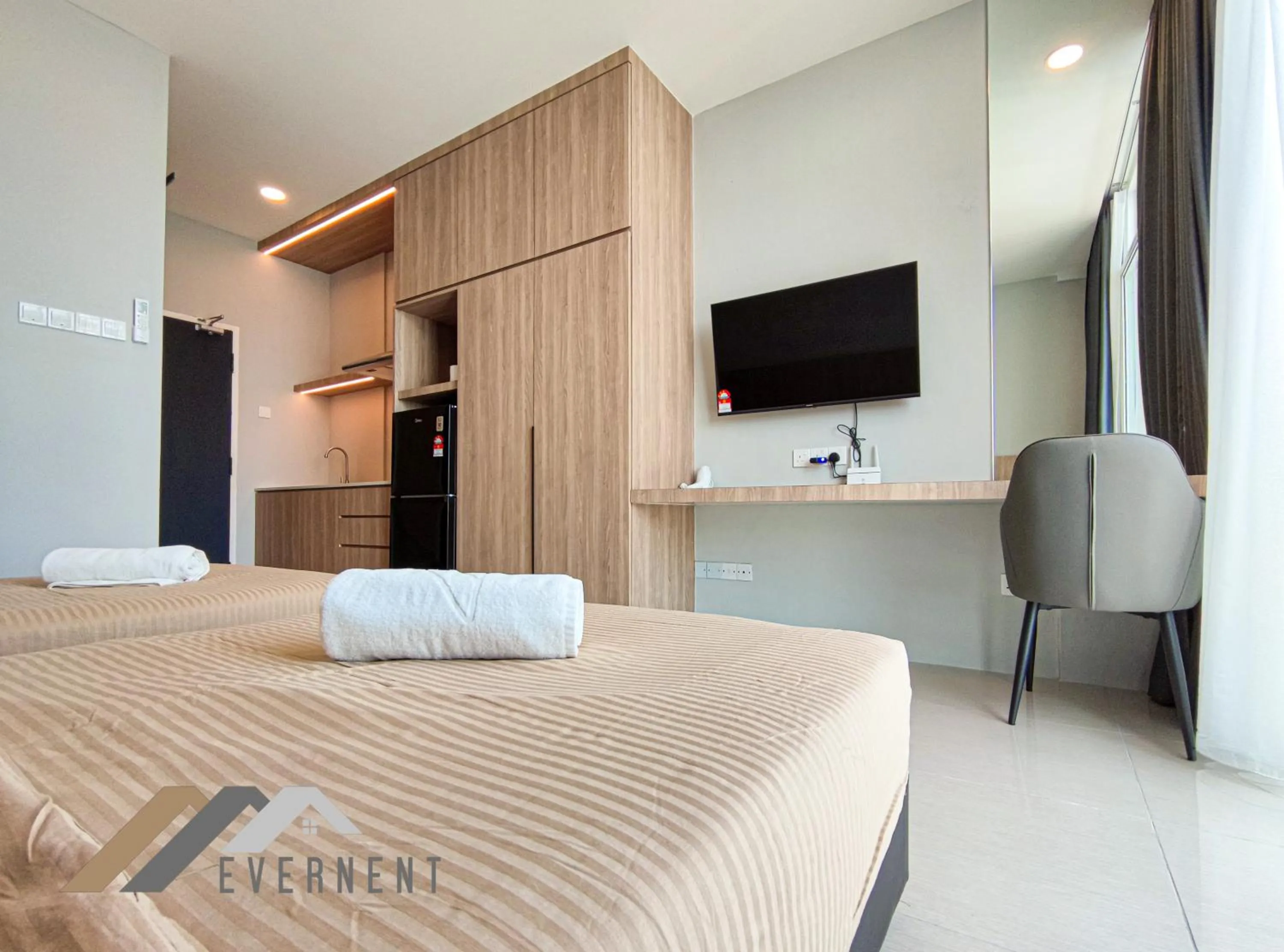 Photo of the whole room, Bed in Suites Homestay by Evernent