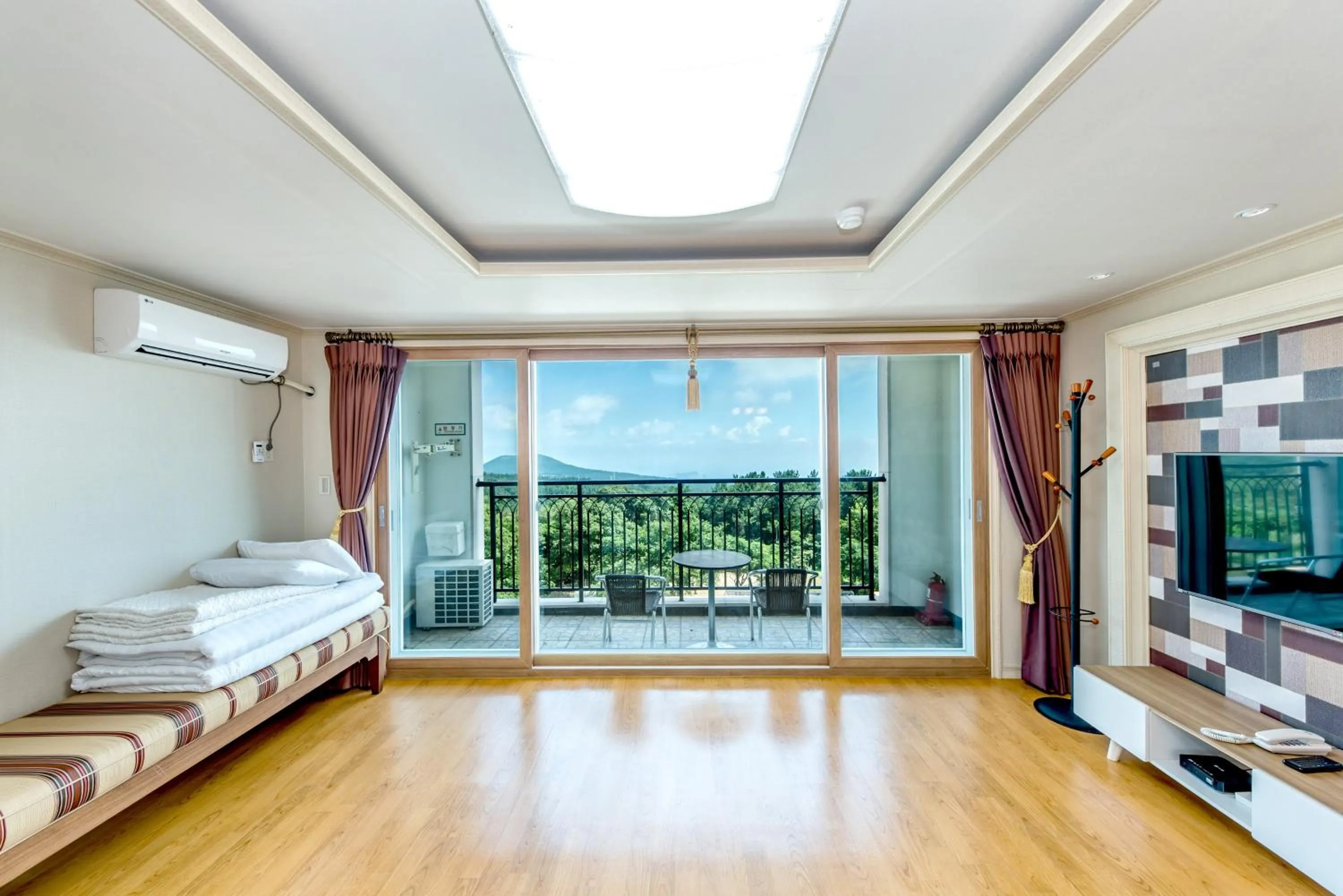 Bed in Jeju I've Hotel & Resort