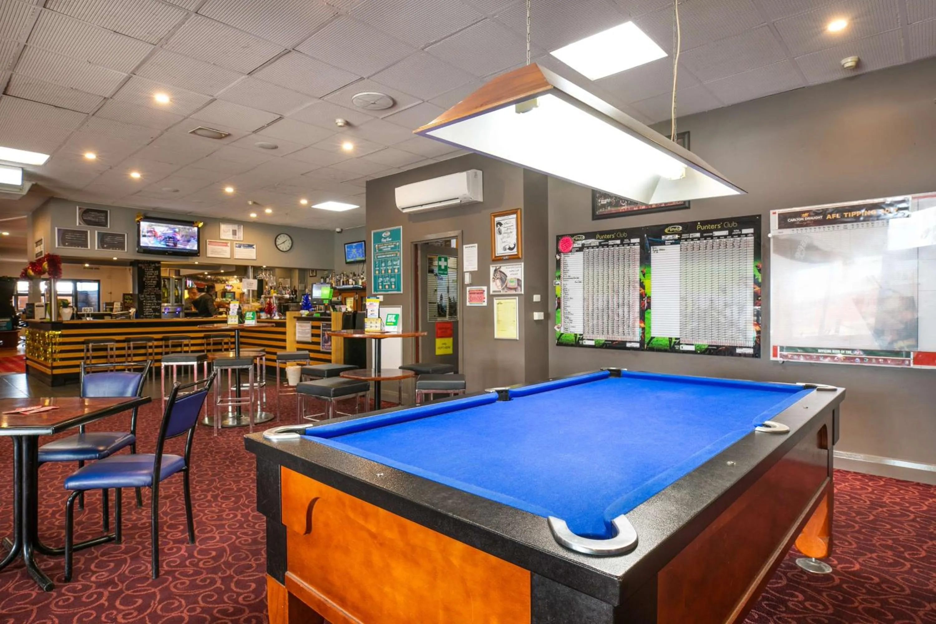 Lounge or bar in Nightcap at Hendon Hotel