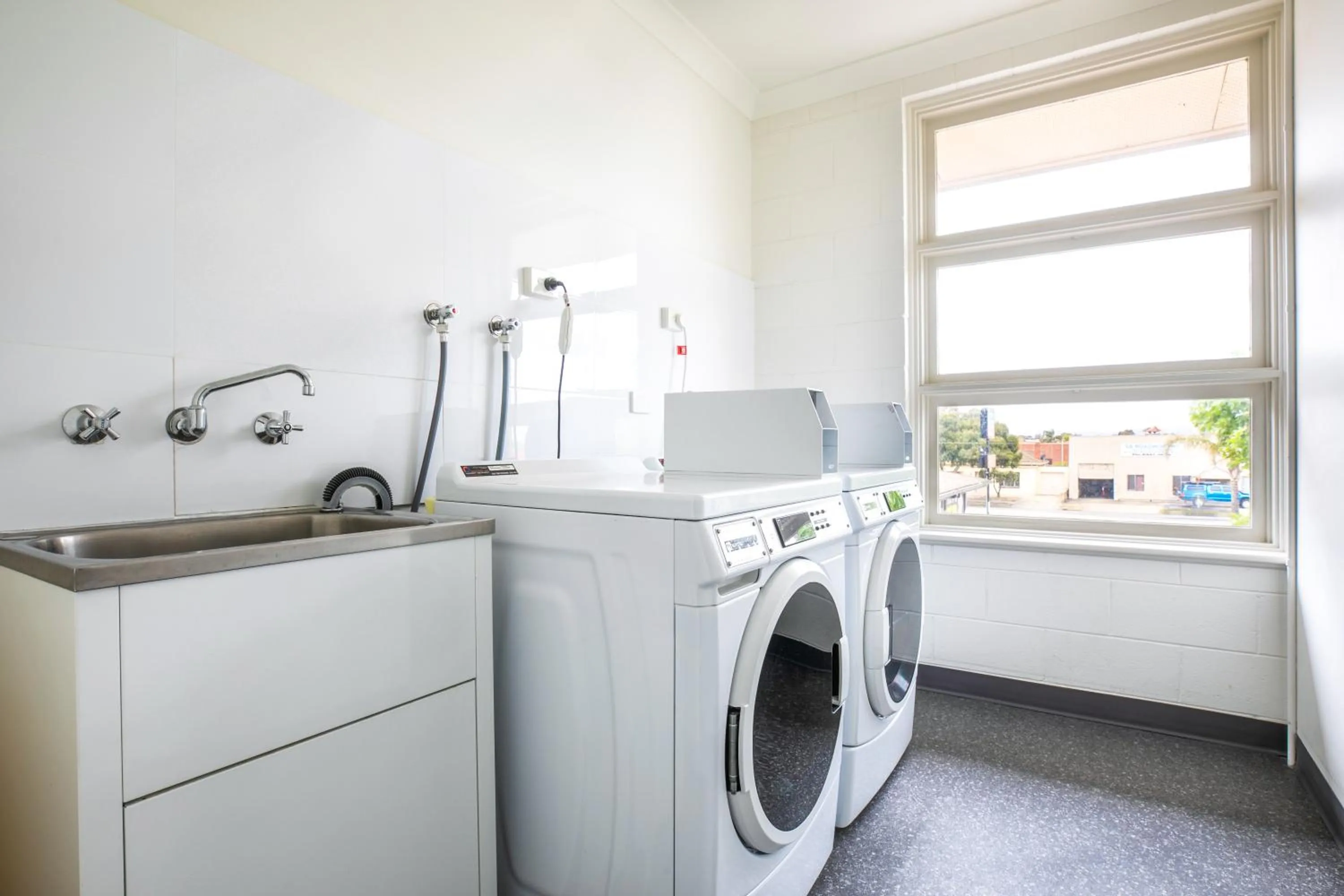 Area and facilities in Nightcap at Hendon Hotel