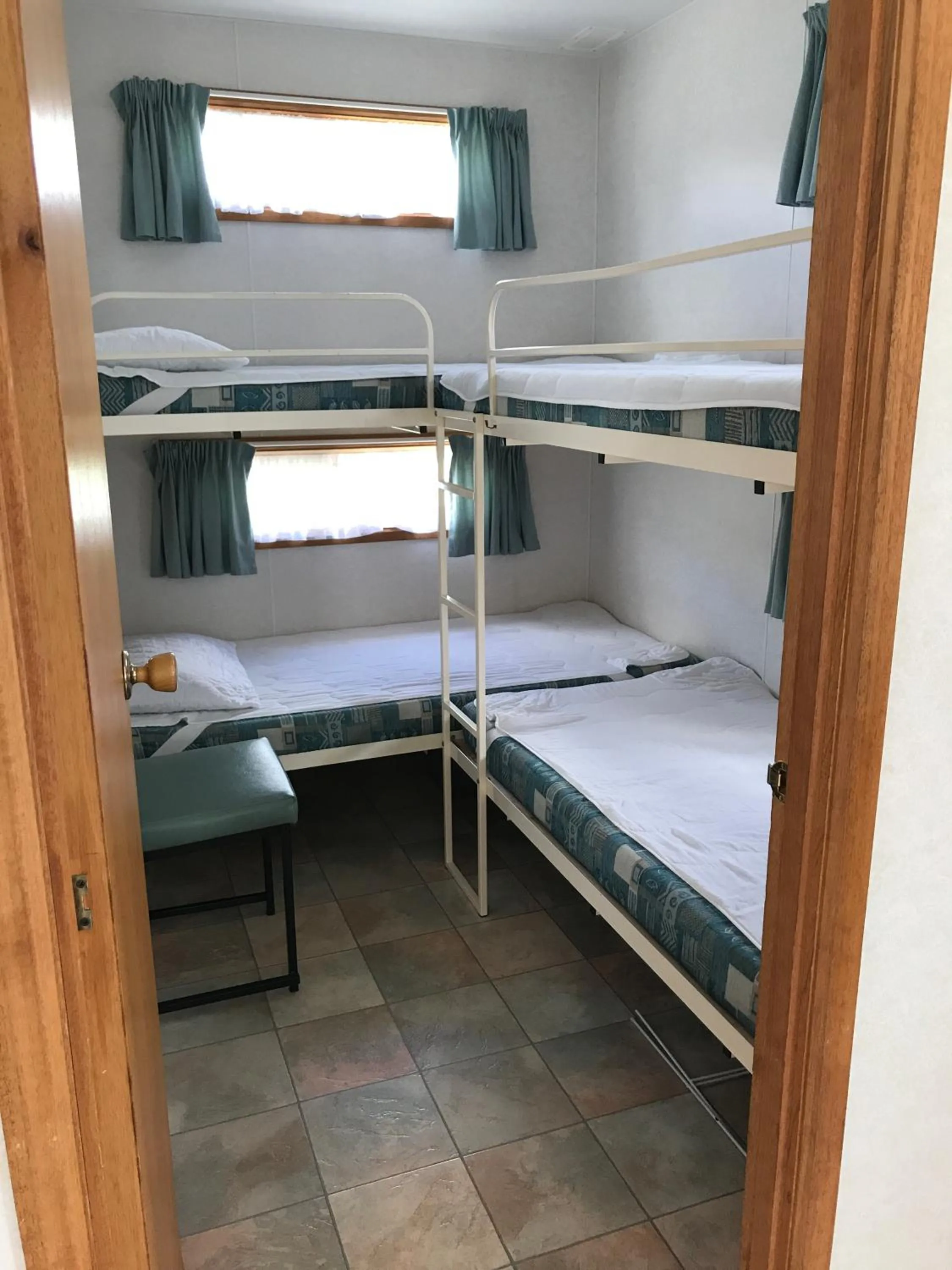 bunk bed, Bed in Prom Central Caravan Park