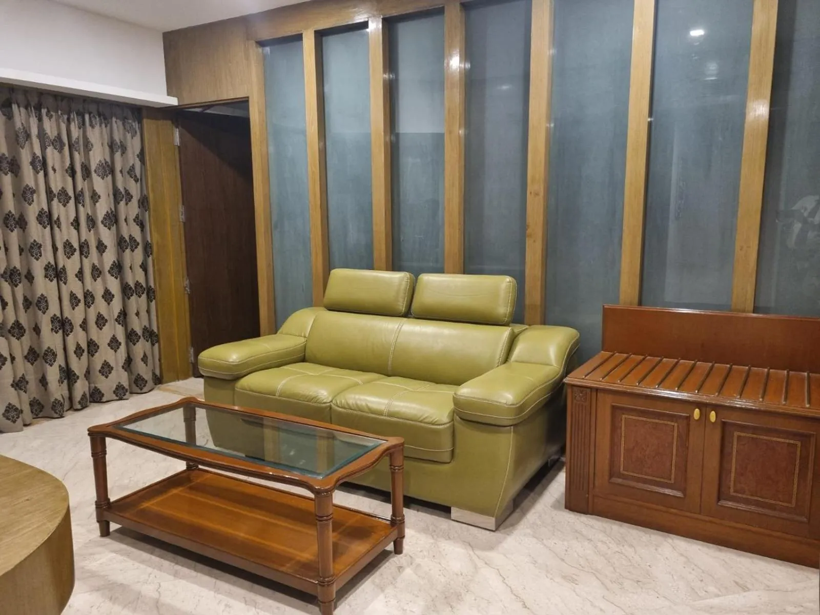 Living room in Hotel Benzz Park Chennai