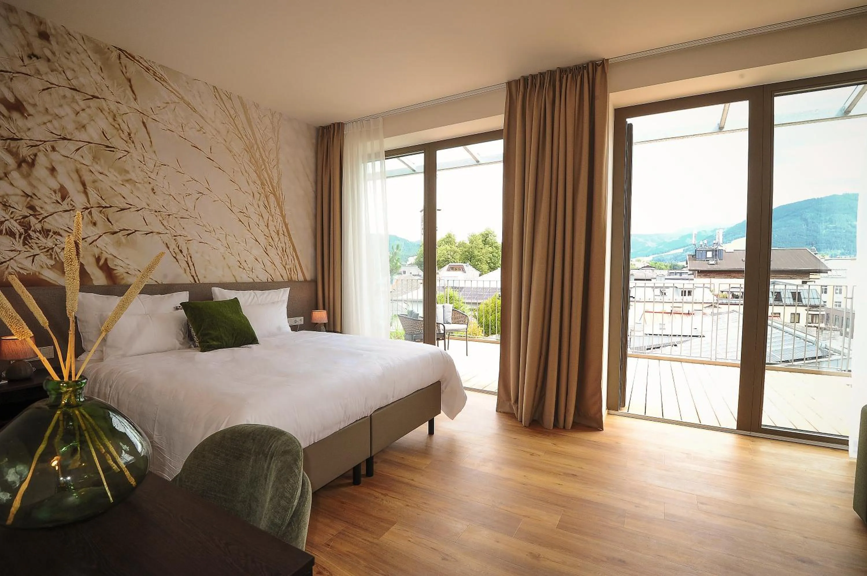 Photo of the whole room, Bed in Hotel DAS SAAL