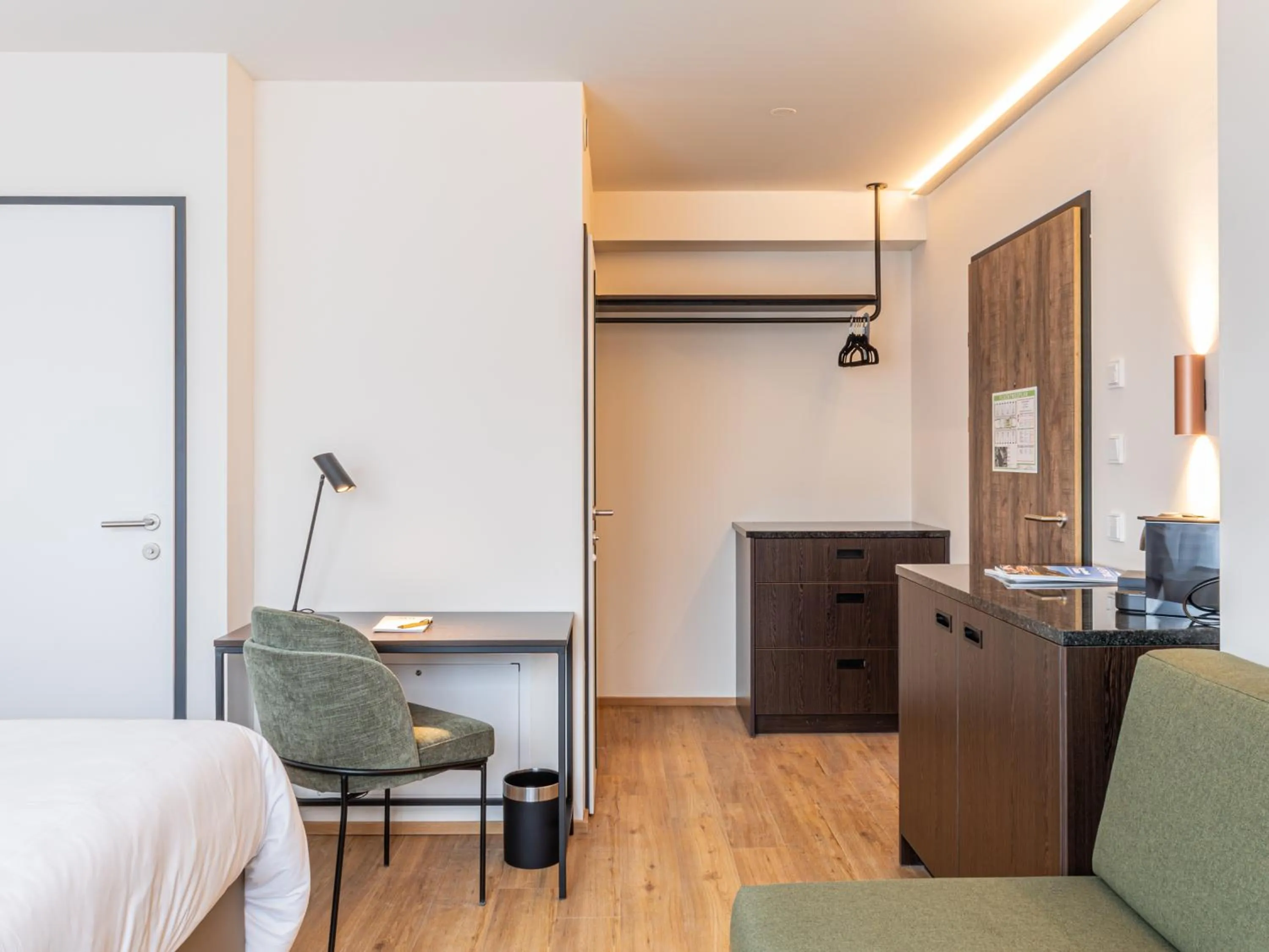 Photo of the whole room, Bed in Hotel DAS SAAL