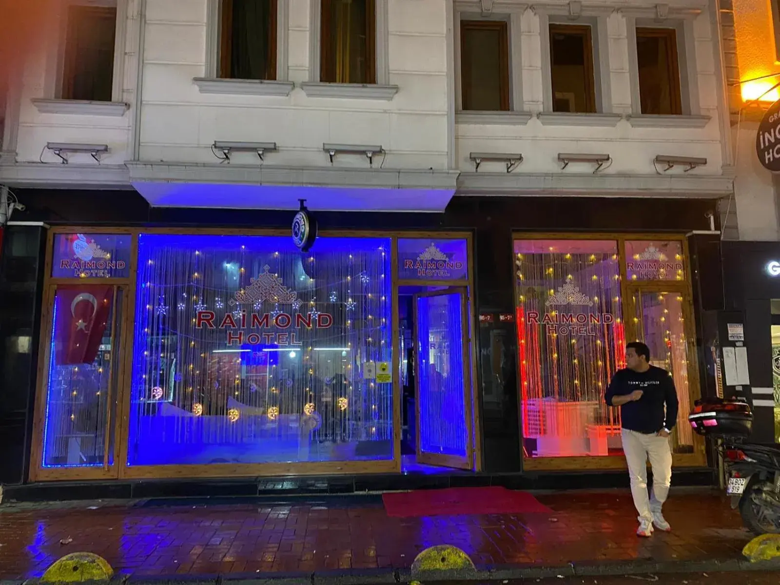 Property building in Raimond Hotel Property building in Raimond Hotel